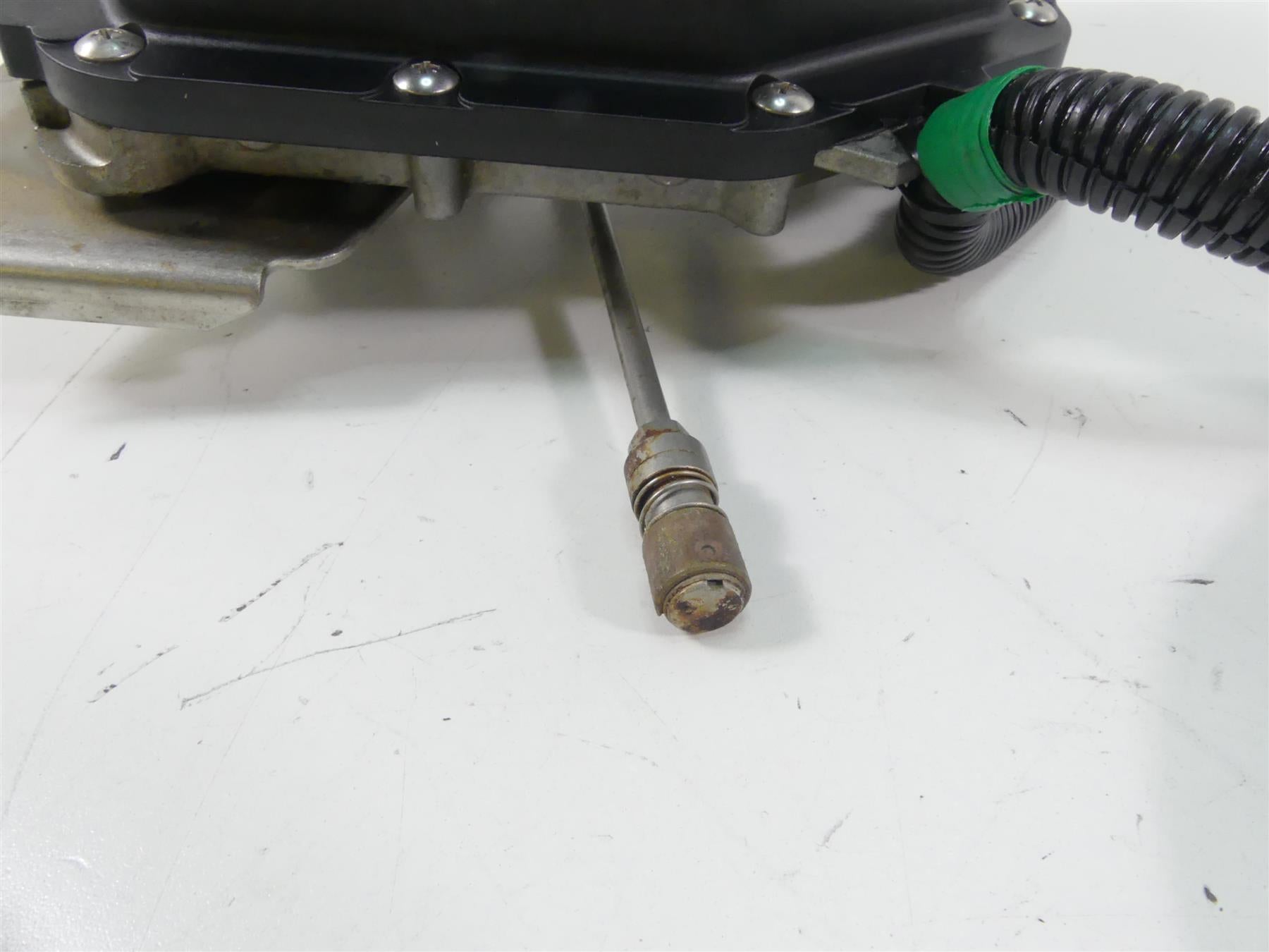 2016 Yamaha Waverunner VX 1050 Deluxe Reverse Trim Control Motor F2X-6140B-00 {{ shop.shopifyCountryName }} - Mototech271