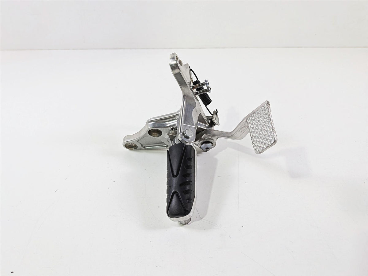 2009 Yamaha VMX17 V-Max 1700 Right Foot Peg Brake Pedal Set 2S3-27443-00-00-Mototech271