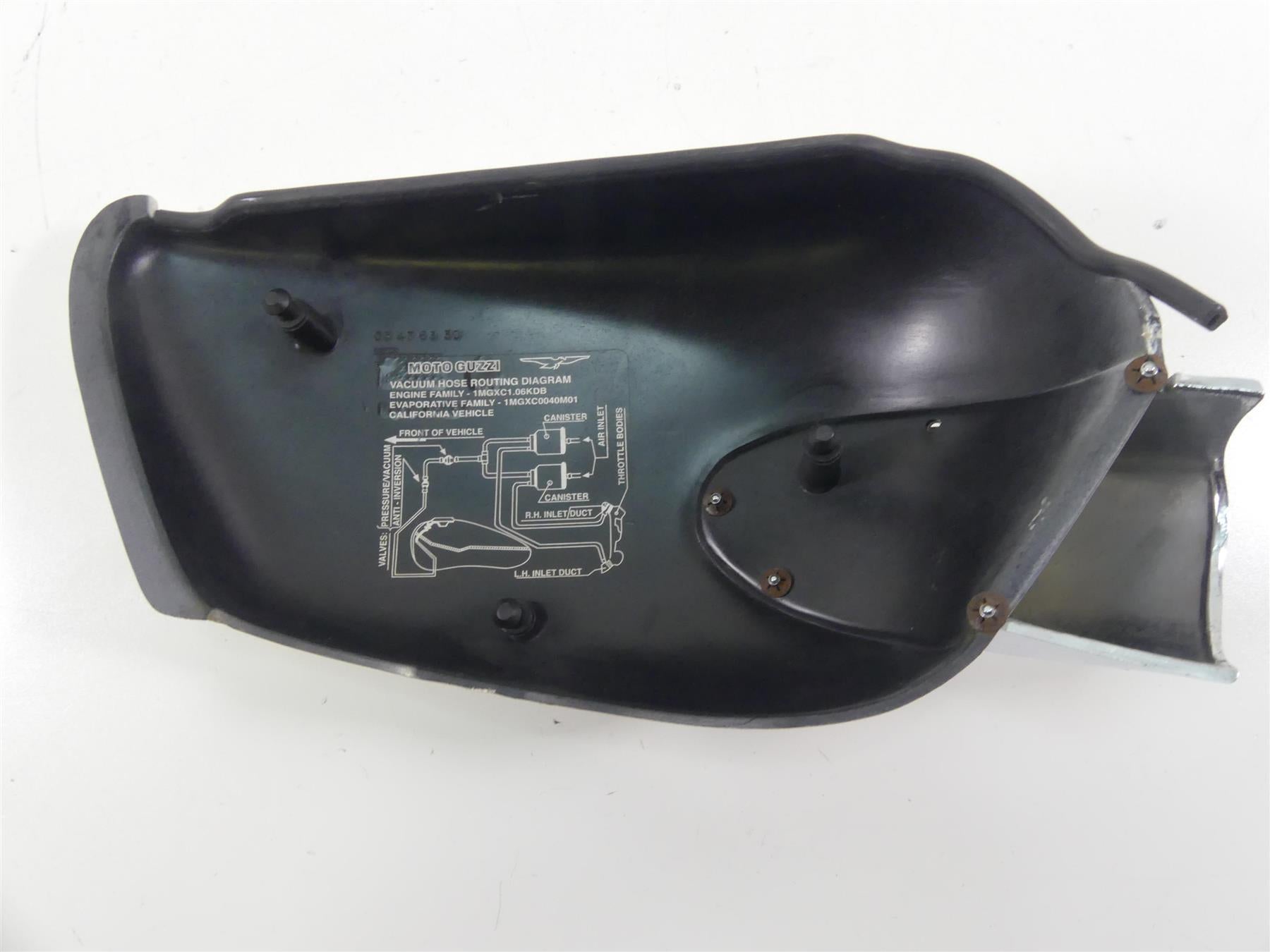 2001 Moto Guzzi California Sp 1100 Left Side Cover Fairing Cowl GU03476330 {{ shop.shopifyCountryName }} - Mototech271