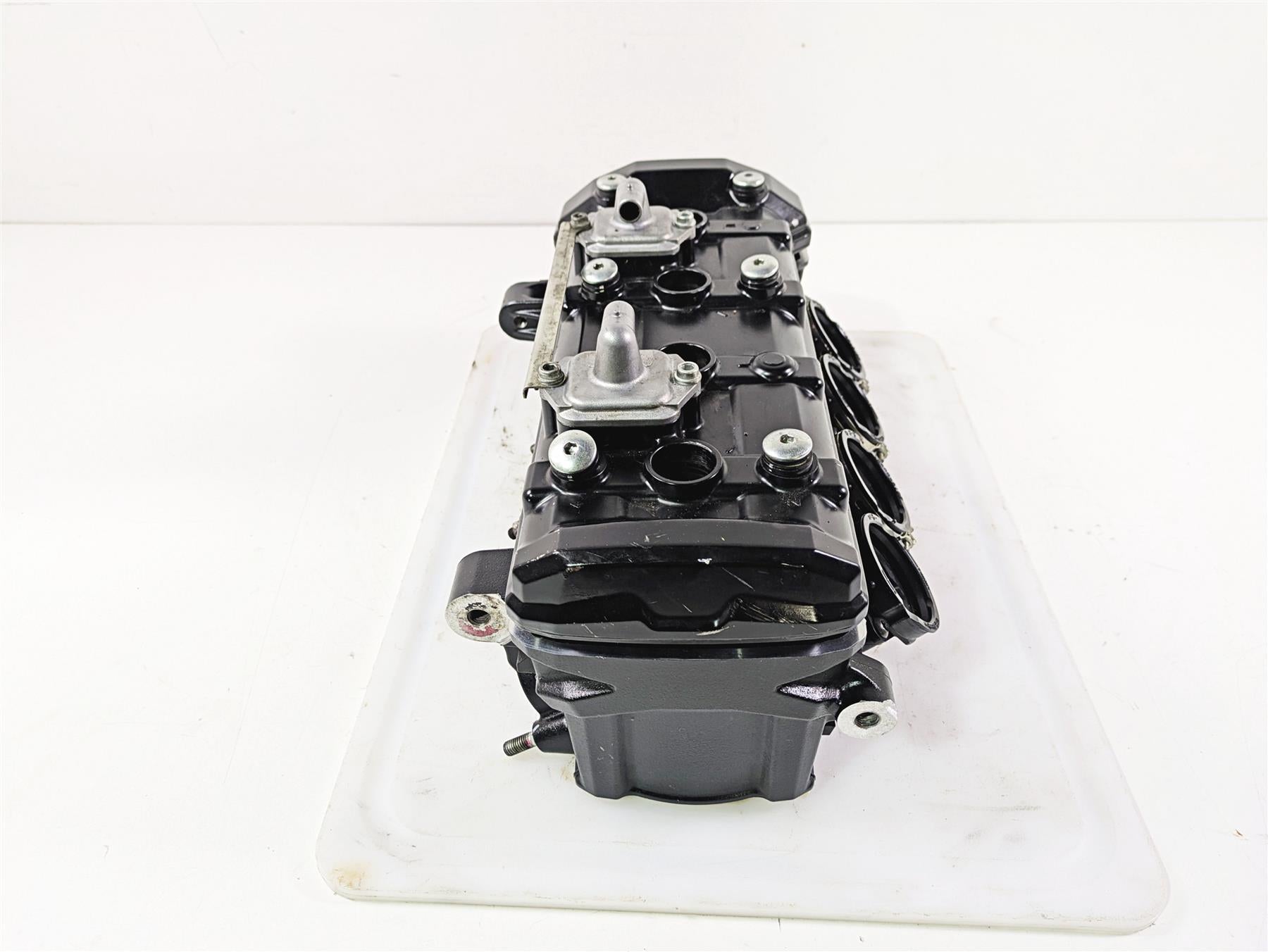 2021 Kawasaki Z900 ZR900 Cylinder Head Valve Cover Set 11008-0998 {{ shop.shopifyCountryName }} - Mototech271