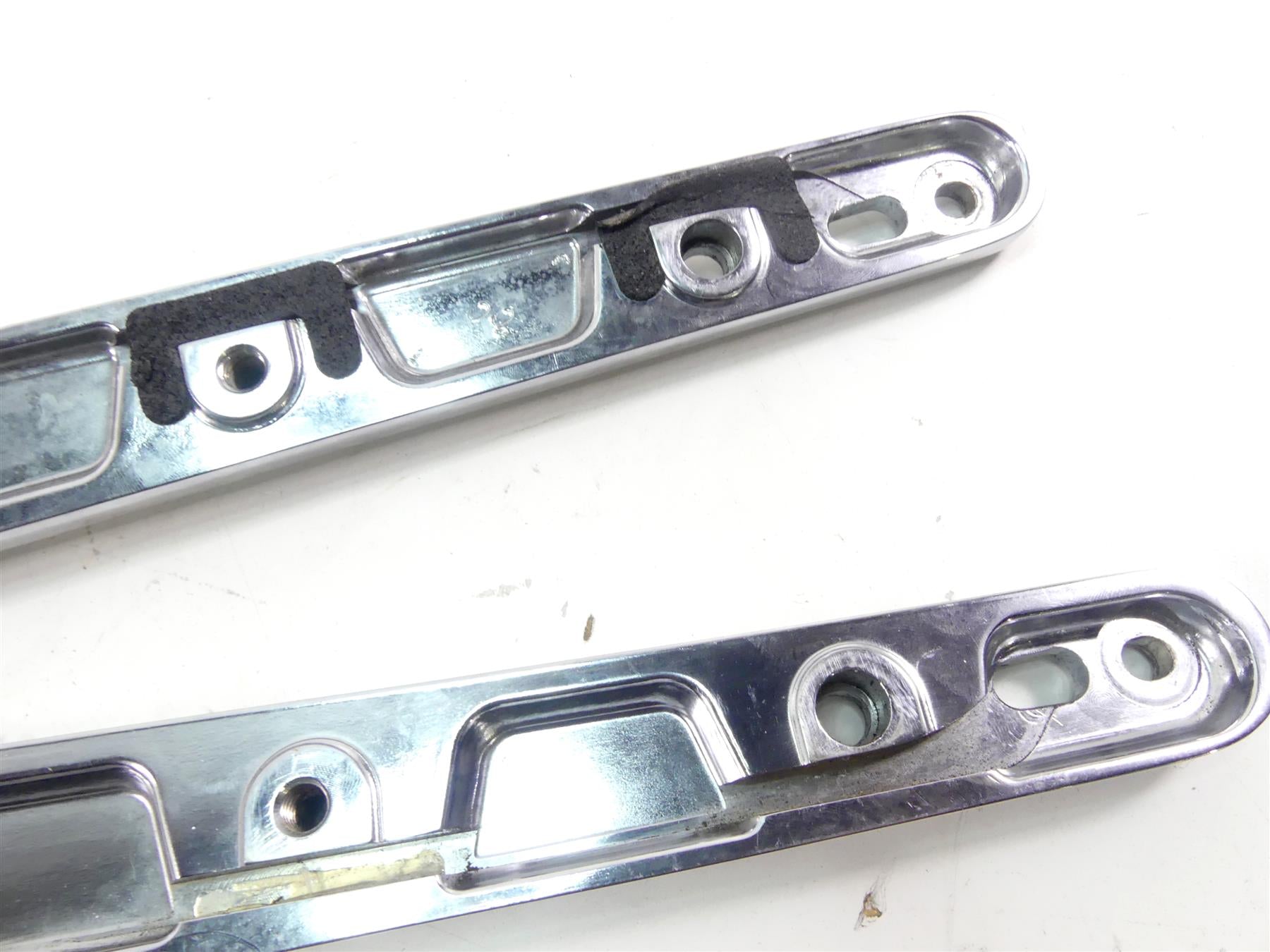 2017 Harley Softail FXSB Breakout Rear Fender Frame Chrome Mount Set 59500101 {{ shop.shopifyCountryName }} - Mototech271