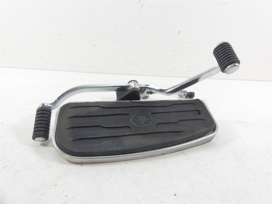 2002 Yamaha XVS1100 V-Star Left Footboard Floor Board + Shifter 5KS-27410-00-00 {{ shop.shopifyCountryName }} - Mototech271