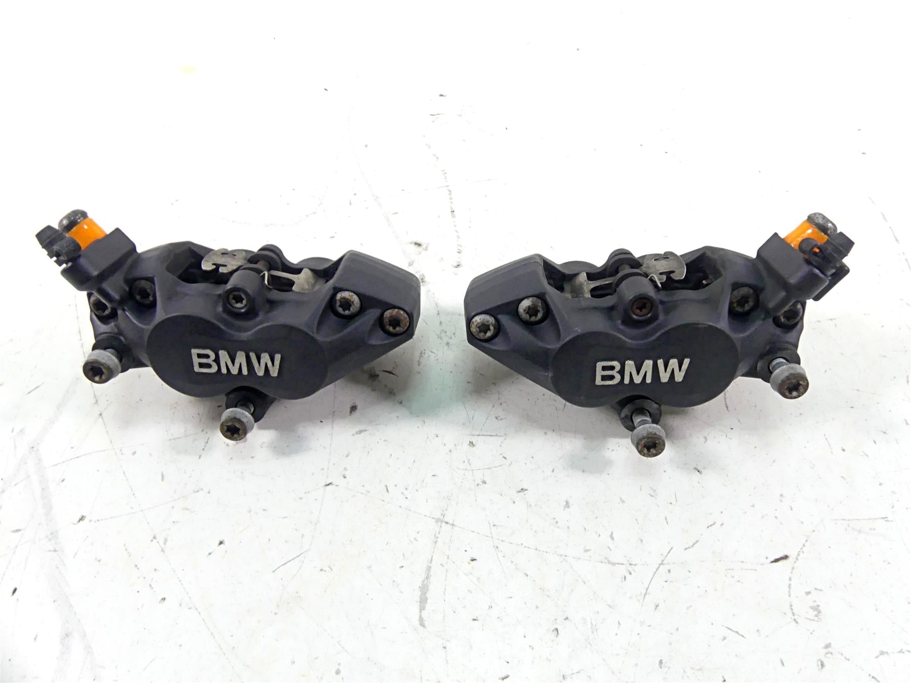 2009 BMW R1200 GS K25 Brembo Front Brake Caliper Set 34117711438 34117711439 | Mototech271
