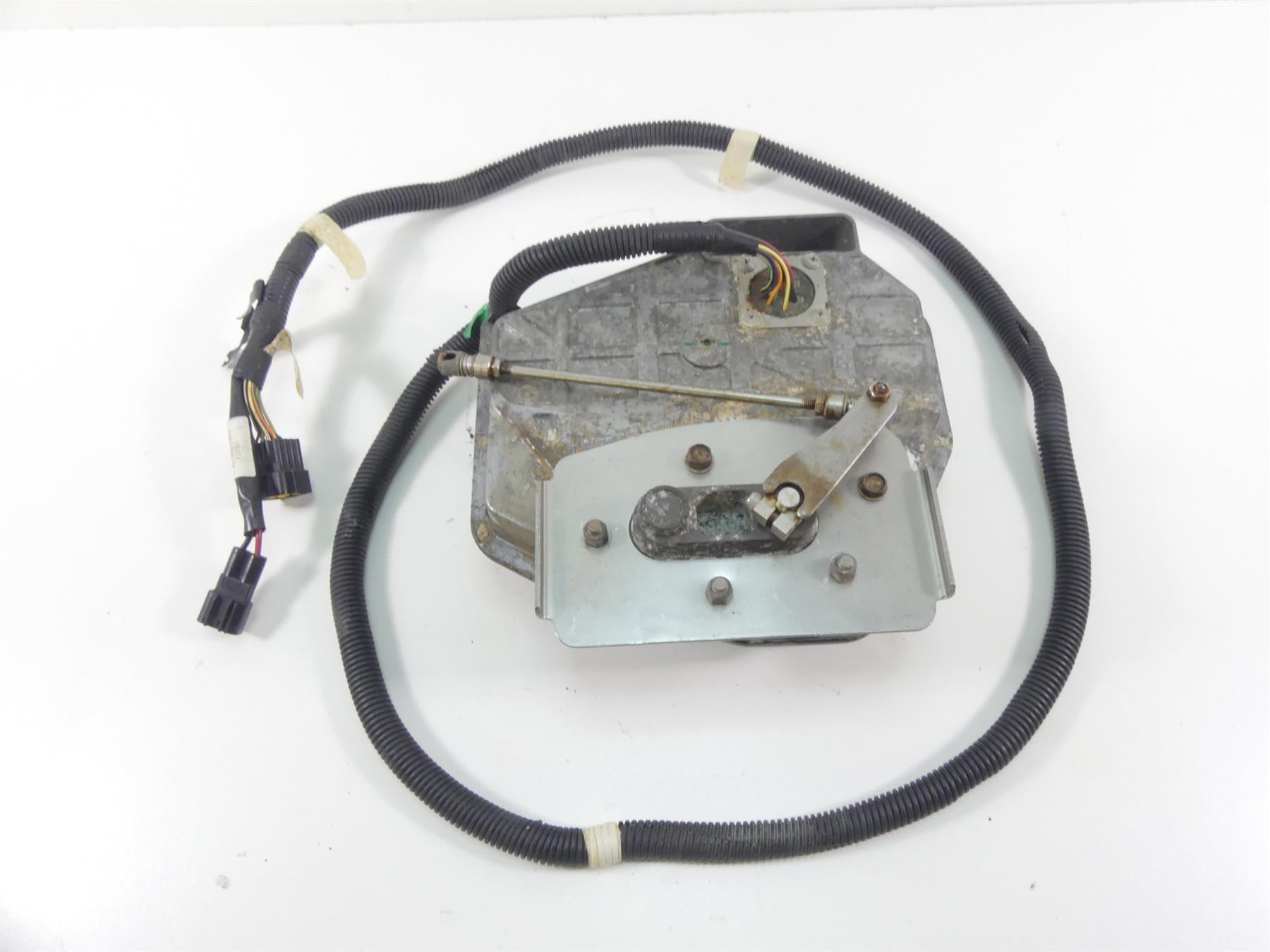 2015 Yamaha Waverunner Cruiser VX1100 Reverse Trim Motor & Box F2X-6140B-00-00 {{ shop.shopifyCountryName }} - Mototech271
