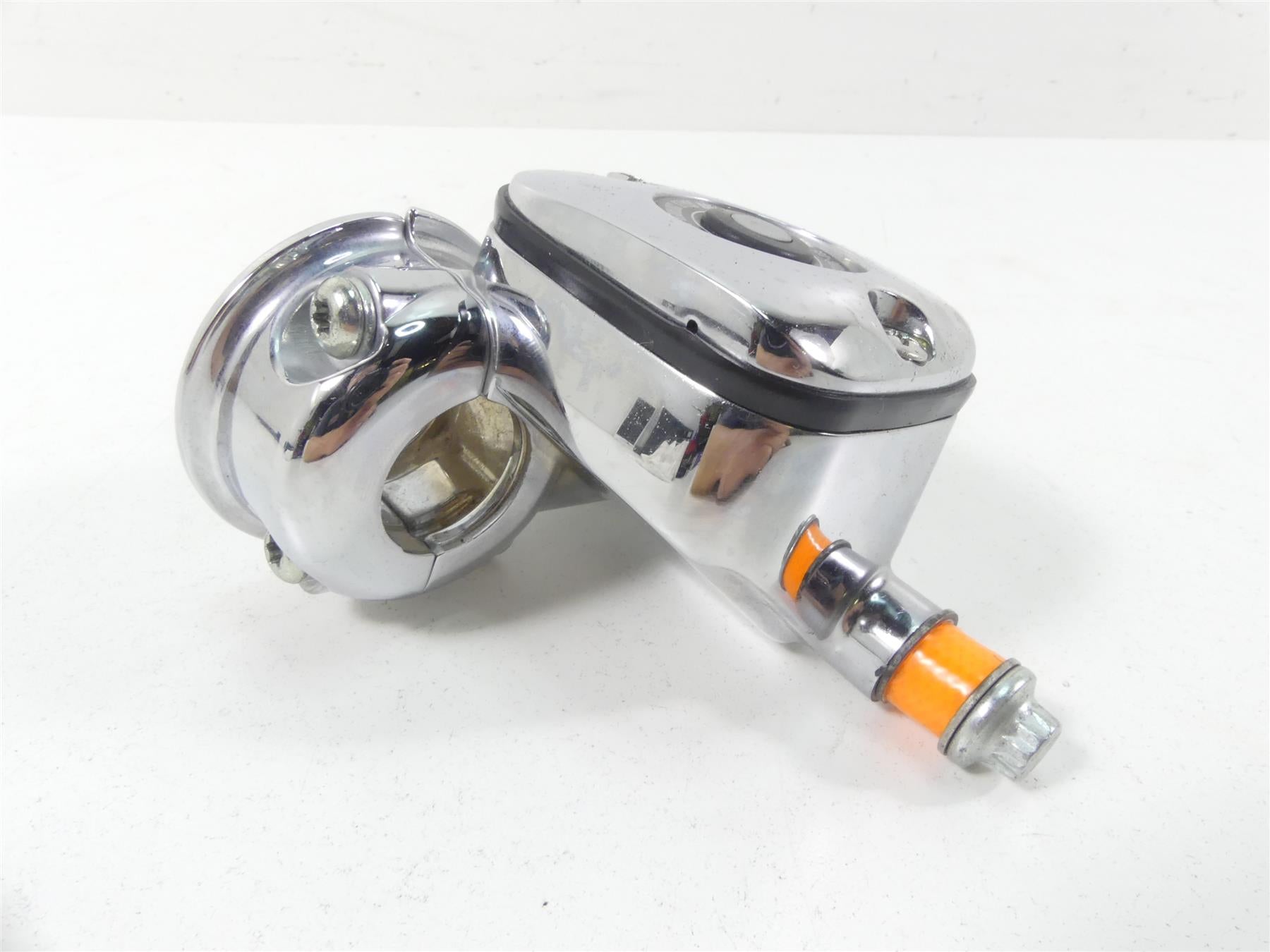 2004 Harley FLHTC SE CVO Electra Glide Clutch Master Cylinder 11/16" 46113-02 {{ shop.shopifyCountryName }} - Mototech271