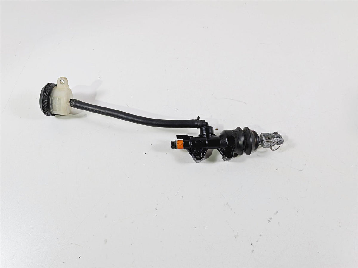 2006 Harley Sportster XL883 Low Rear Brake Master Cylinder 42521-04 {{ shop.shopifyCountryName }} - Mototech271