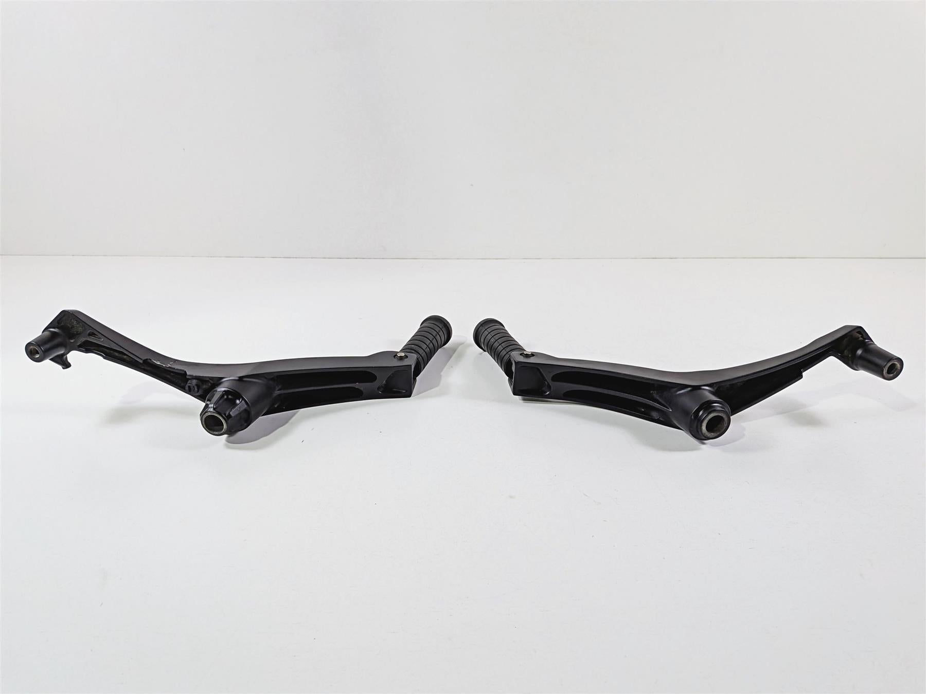 2016 Victory Cross Country Rear Passenger Footpeg Set 5136384 5136385 {{ shop.shopifyCountryName }} - Mototech271