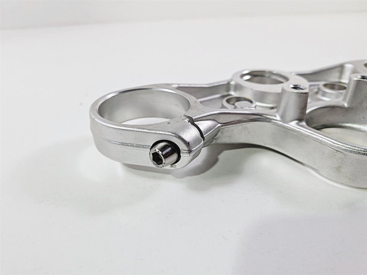 2016 Aprilia RSV 1100 Tuono V4 Factory Upper Triple Tree Steering Clamp 2B001610 {{ shop.shopifyCountryName }} - Mototech271