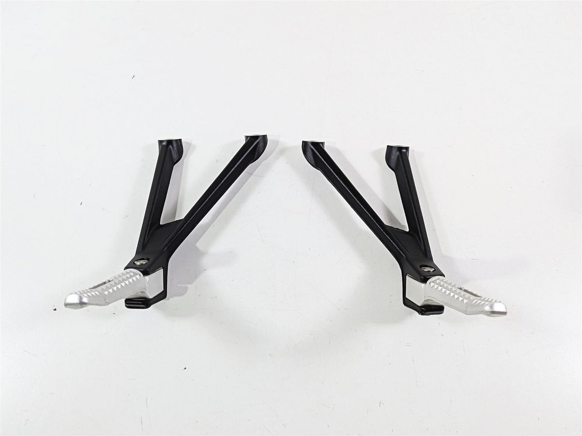 2024 BMW S1000RR K67 Rear Passenger Foot Peg Set 46718356863 46718356864-Mototech271