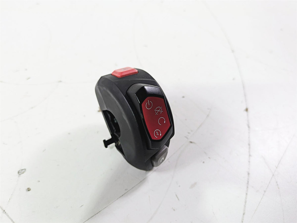 2019 Triumph Speed Triple RS 1050 Right Hand Control Switch Start Kill T2049706 {{ shop.shopifyCountryName }} - Mototech271