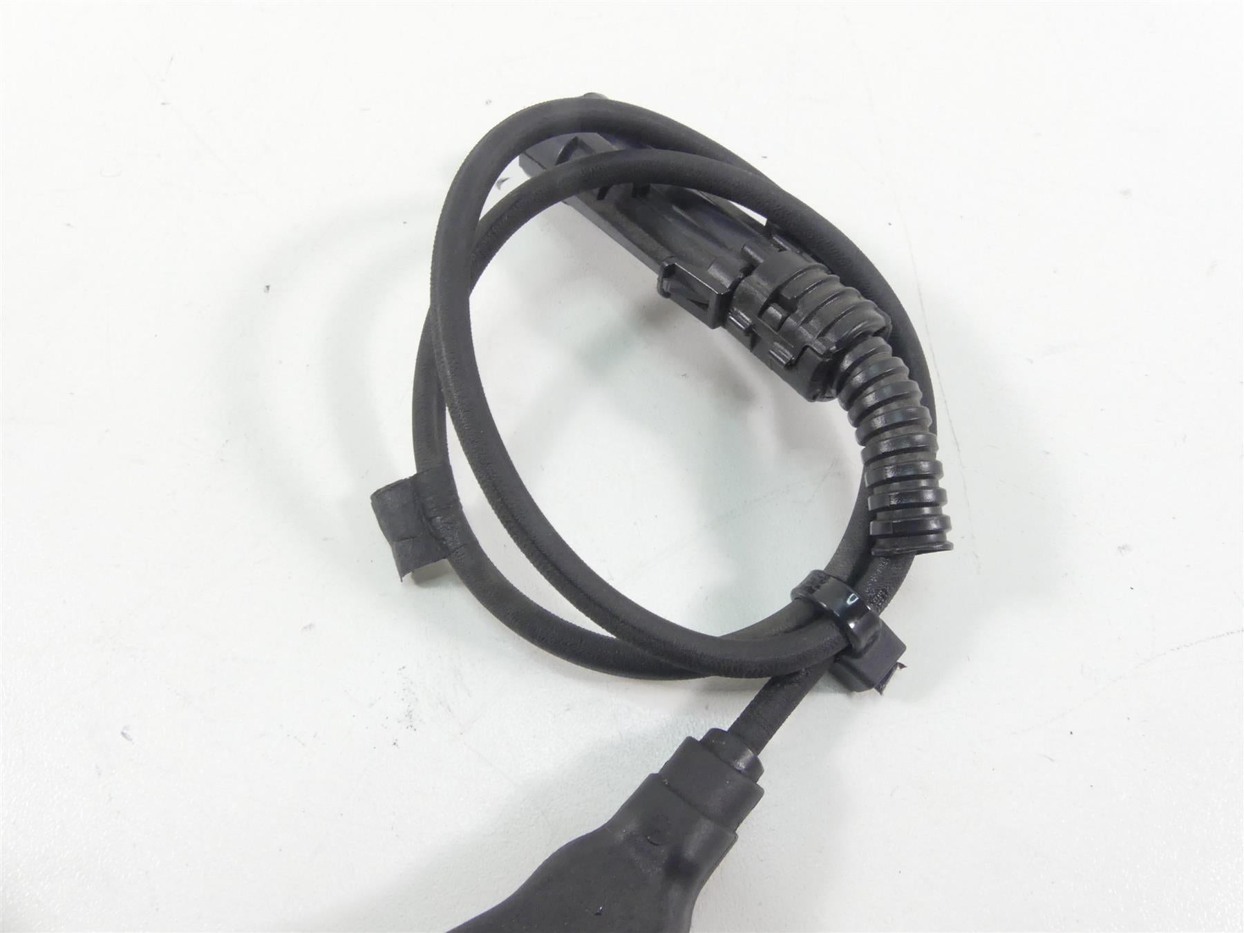 2016 Harley Touring FLHTP Electra Glide Rear Abs Brake Speed Sensor 40615-08 {{ shop.shopifyCountryName }} - Mototech271