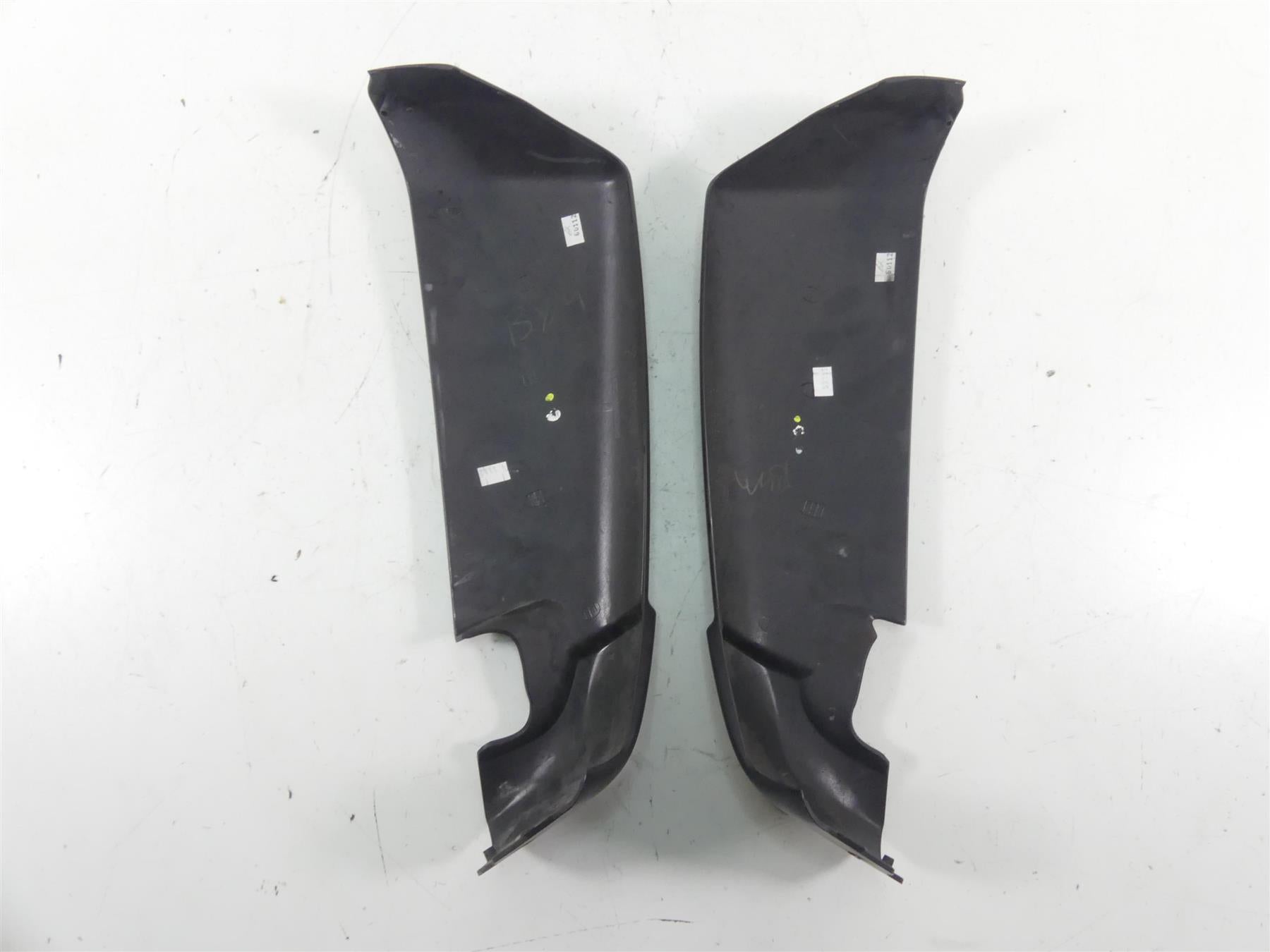 2012 Harley VRSCF Muscle Rod Radiator Side Cover Fairing Set 26836-09 26837-09 {{ shop.shopifyCountryName }} - Mototech271