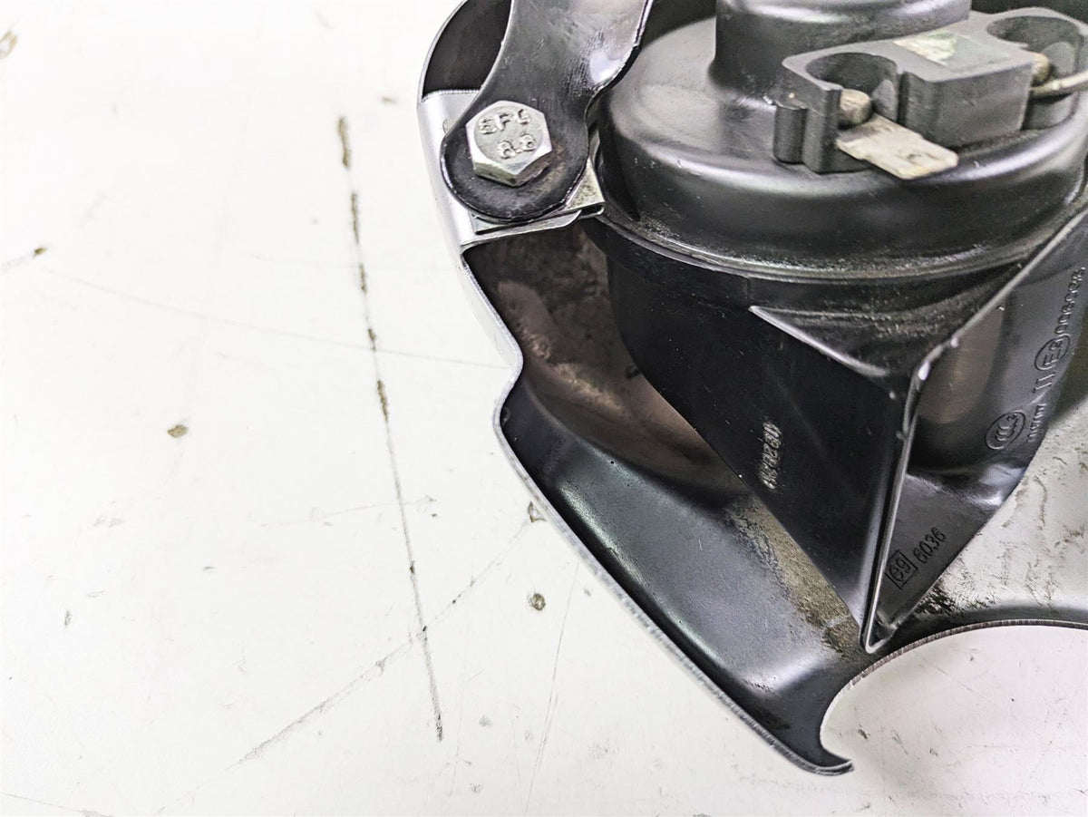 2012 Harley VRSCF Muscle V Rod Horn & Cover 69053-09 {{ shop.shopifyCountryName }} - Mototech271