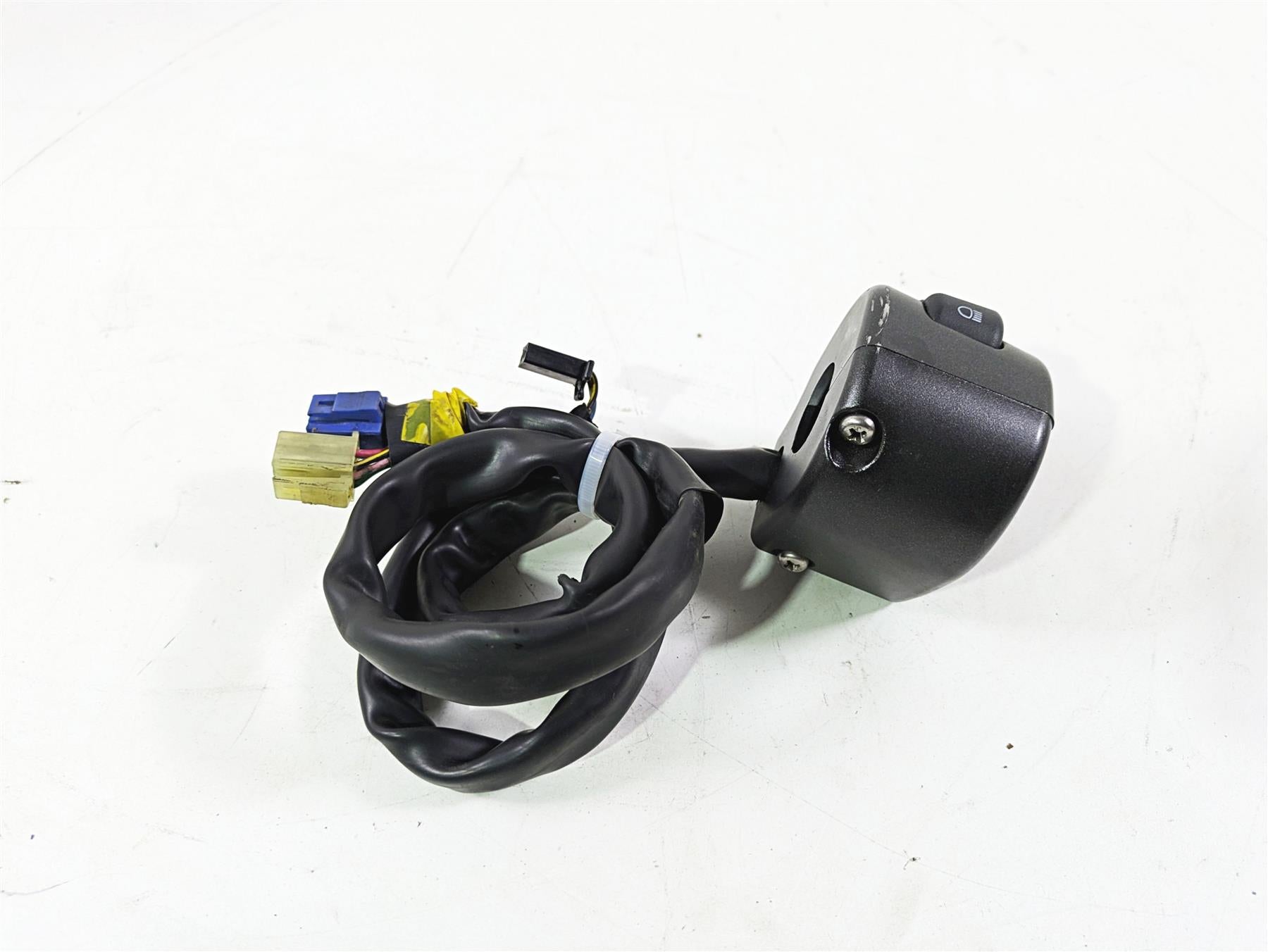 2008 Yamaha XVS1300 V-Star Tourer Left Hand Control Switch 3D8-83973-00-00 {{ shop.shopifyCountryName }} - Mototech271