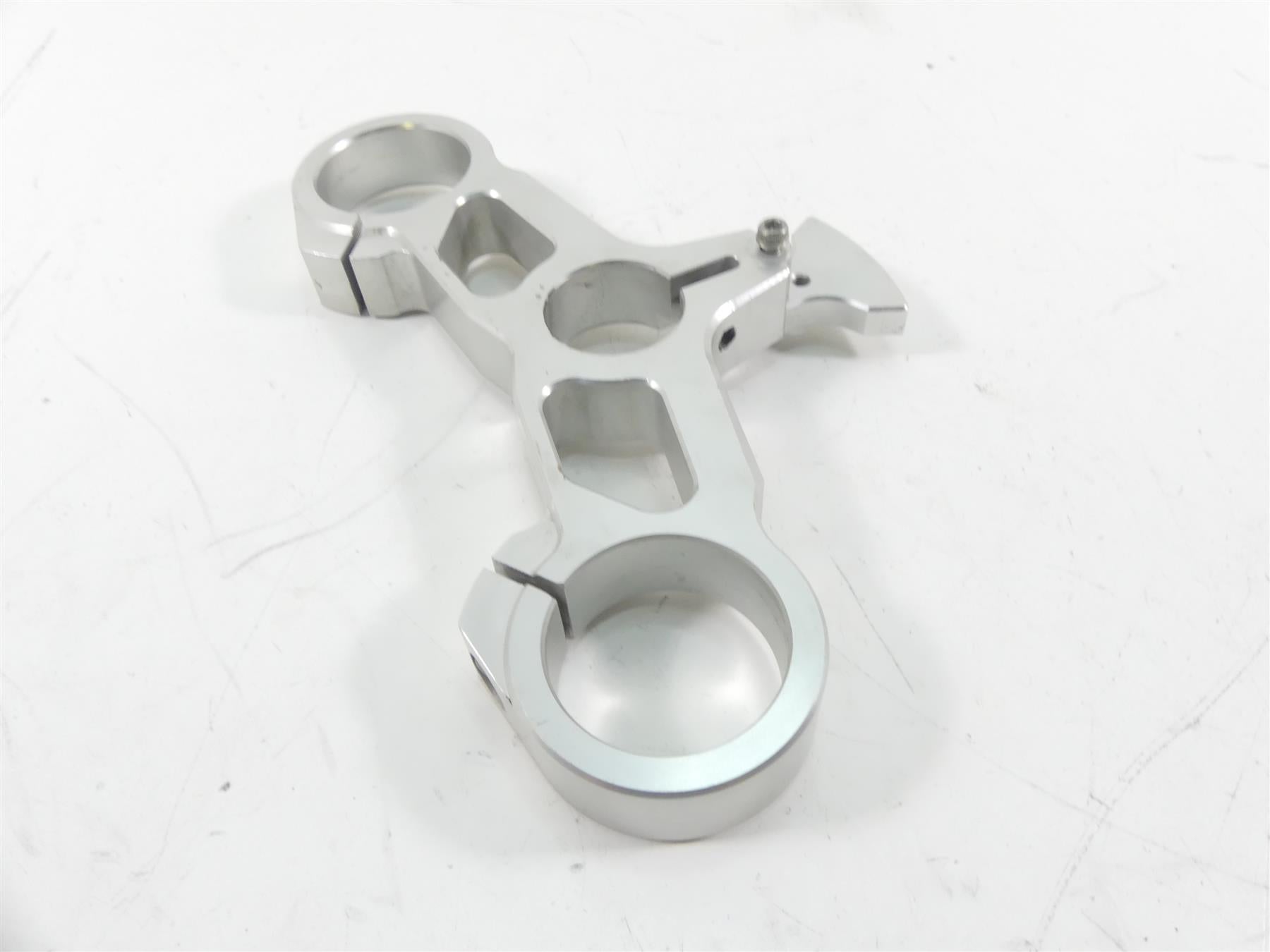 2006 Ducati 999 Biposto Upper Triple Tree Steering Clamp 34110351A {{ shop.shopifyCountryName }} - Mototech271