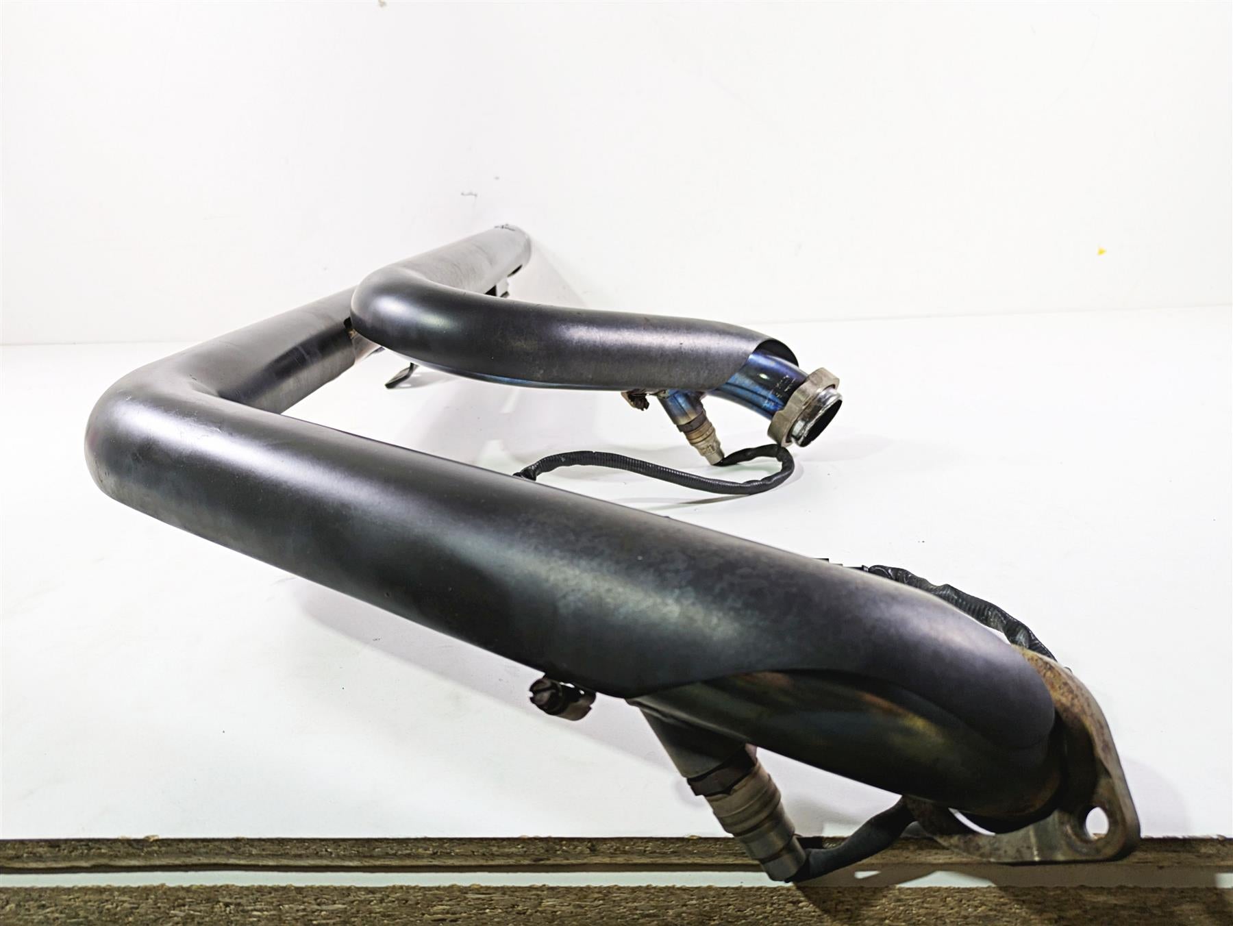 2009 Harley FLSTSB Cross Bones Vance Hines Staggered Big Shots Exhaust 47339 {{ shop.shopifyCountryName }} - Mototech271