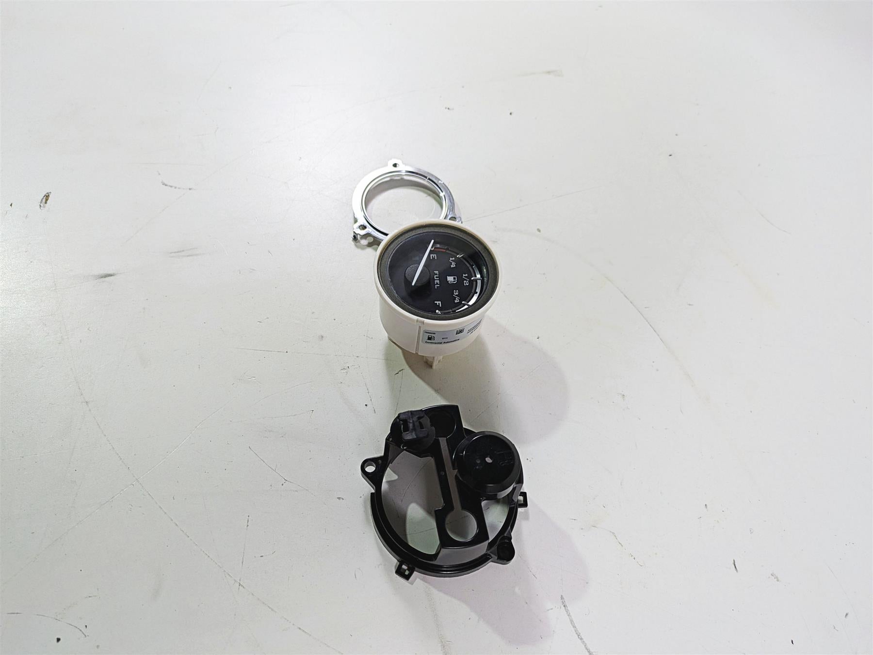 2017 Harley Touring FLHTKSE CVO E-Glide Fuel Gas Petrol Level Gauge 70900296 {{ shop.shopifyCountryName }} - Mototech271