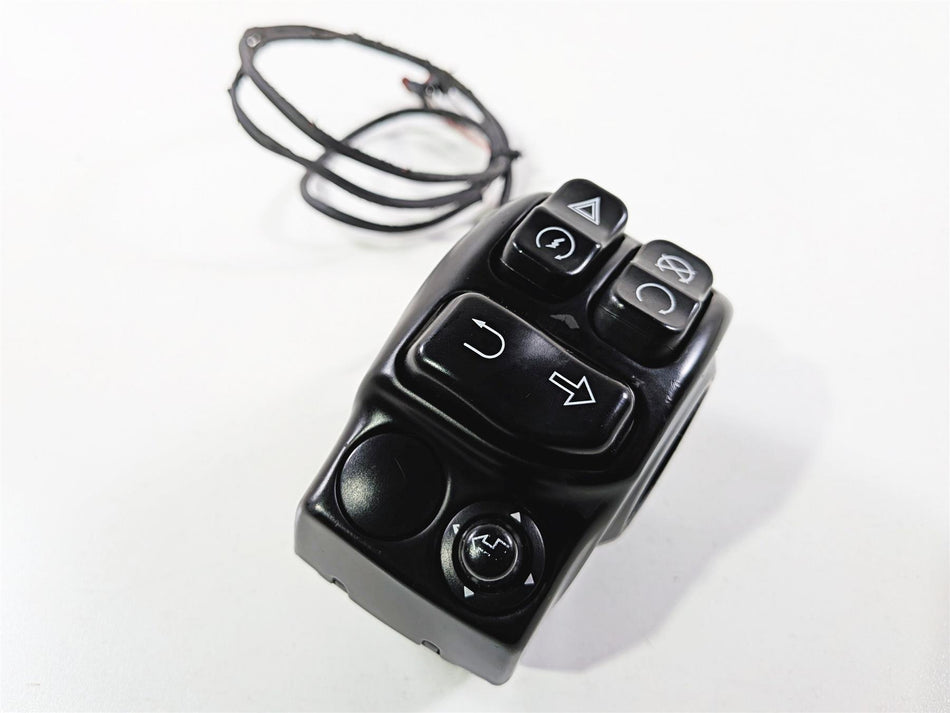 2017 Harley Touring FLHXS Street Glide Right Hand Control Switch 71500129C {{ shop.shopifyCountryName }} - Mototech271