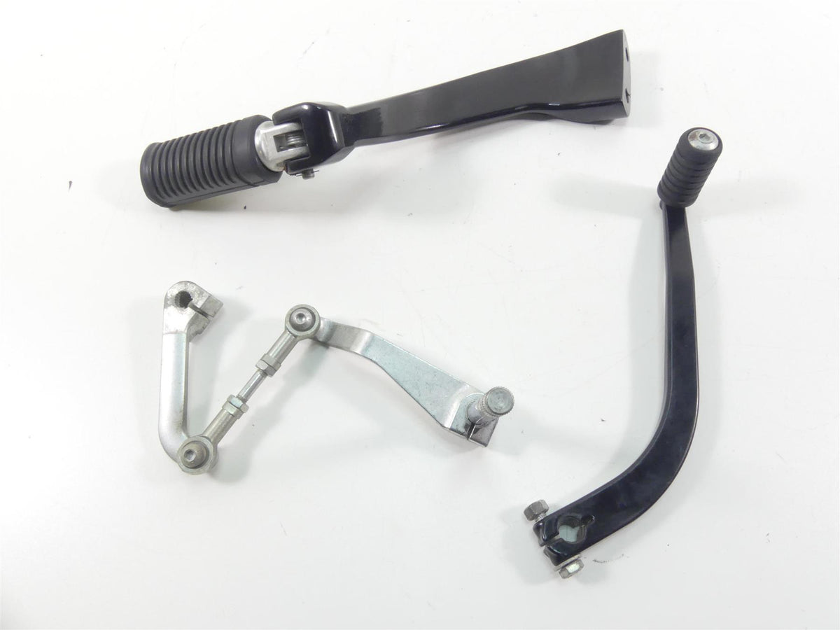 2020 Harley Softail FXBB Street Bob Left Front Foot Peg & Shifter Lever 50500603 {{ shop.shopifyCountryName }} - Mototech271