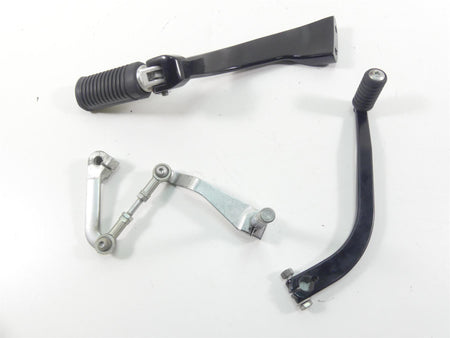 2020 Harley Softail FXBB Street Bob Left Front Foot Peg & Shifter Lever 50500603 {{ shop.shopifyCountryName }} - Mototech271