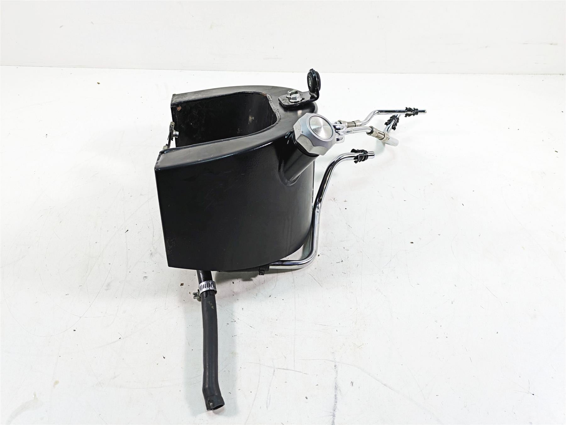 2013 Harley Softail FLSTFB Fat Boy Lo Oil Tank Reservoir Hoses Set 62507-10 {{ shop.shopifyCountryName }} - Mototech271