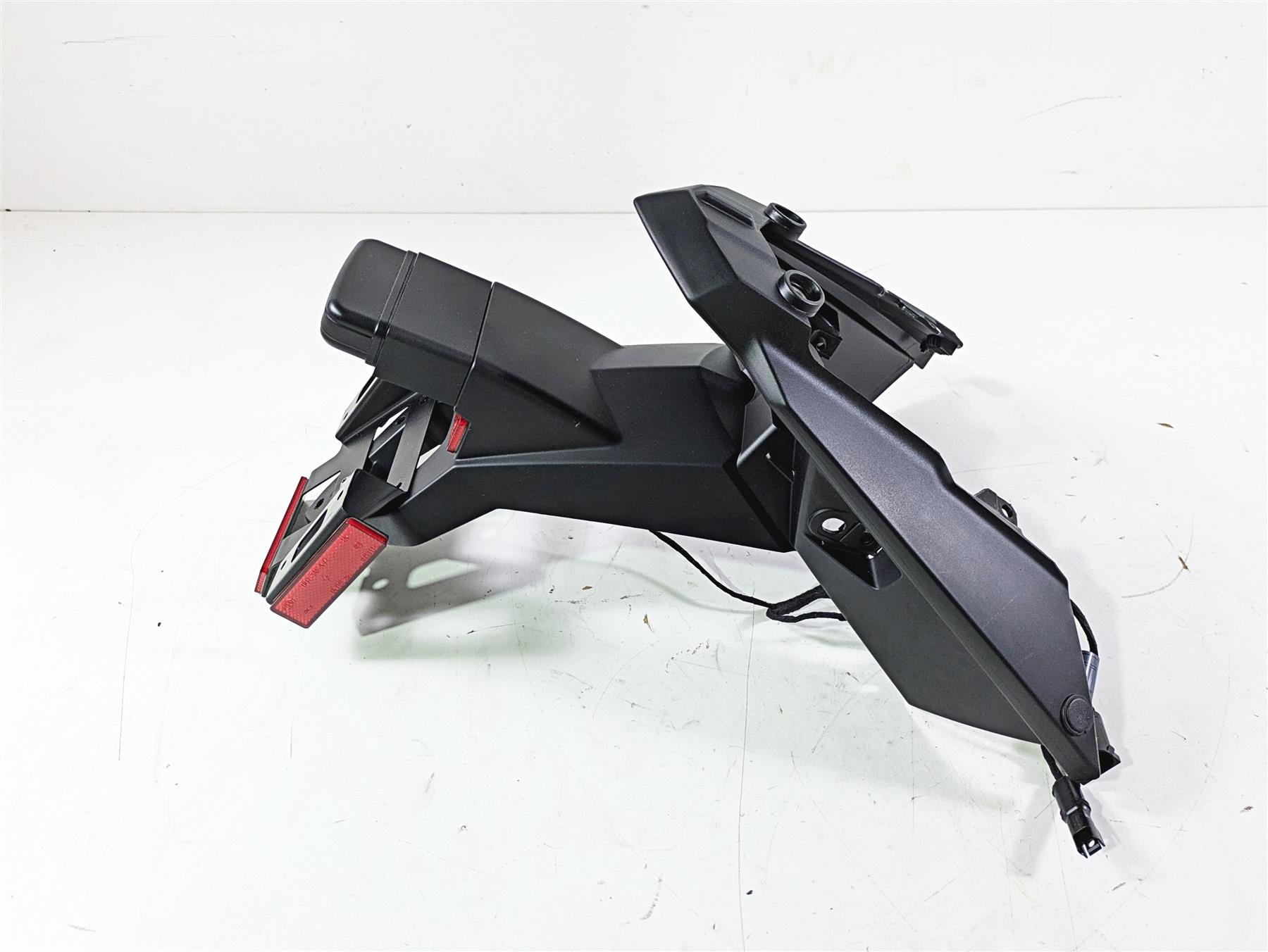 2017 BMW F800GS Adv K75 Tail License Plate Holder Fairing Cover Set 46627695030 {{ shop.shopifyCountryName }} - Mototech271
