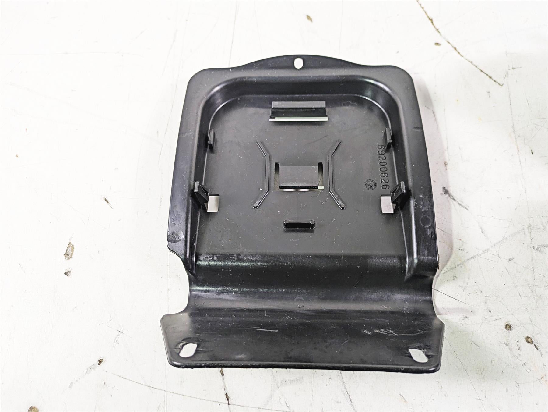 2016 Harley FLSTC Softail Heritage Electric Holder Plastic Set 70354-11 {{ shop.shopifyCountryName }} - Mototech271