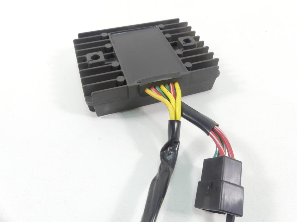 2010 Ducati Streetfighter 1098 S Rectifier Voltage Regulator 54040191A SH579EA {{ shop.shopifyCountryName }} - Mototech271