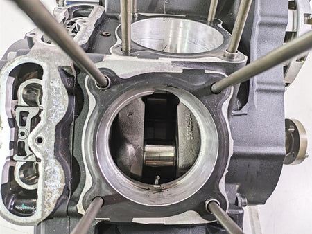 2018 Indian Chieftain Limited Engine Bottom End Crank Case & Shaft 3023078 {{ shop.shopifyCountryName }} - Mototech271