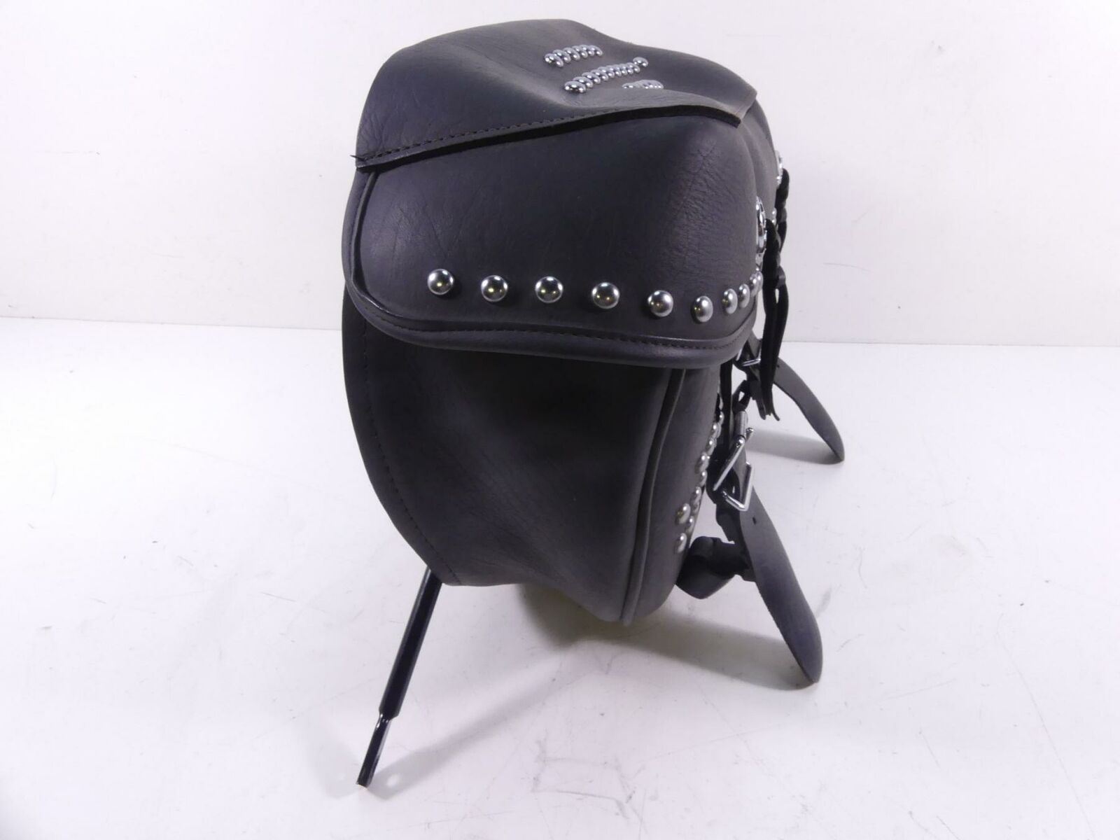 2013 Harley Softail FLSTC Heritage Classic Left Saddlebag & Mount 90476-09 {{ shop.shopifyCountryName }} - Mototech271