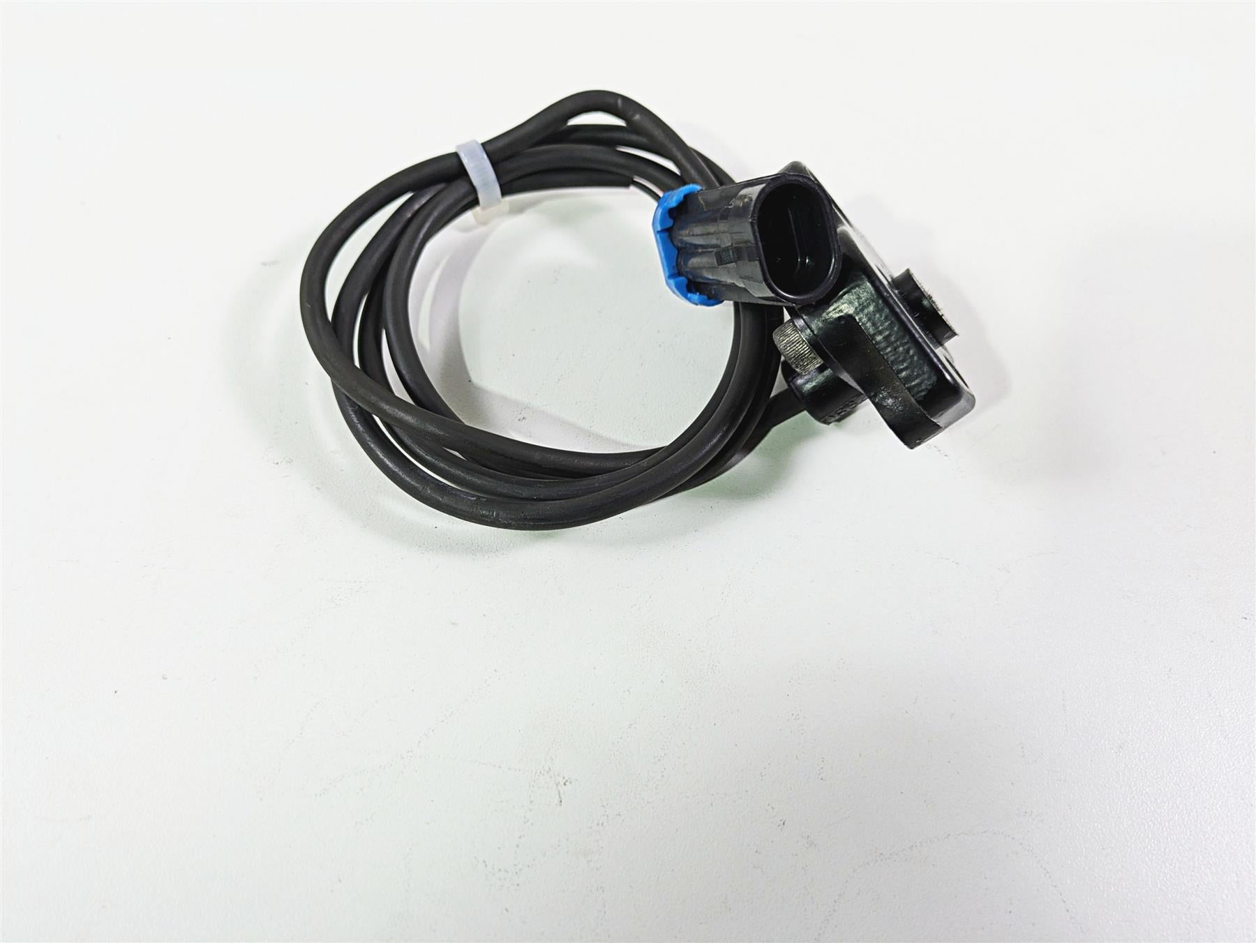 2016 Indian Chief Classic Front Abs Wheel Speed Sensor 4013251 {{ shop.shopifyCountryName }} - Mototech271