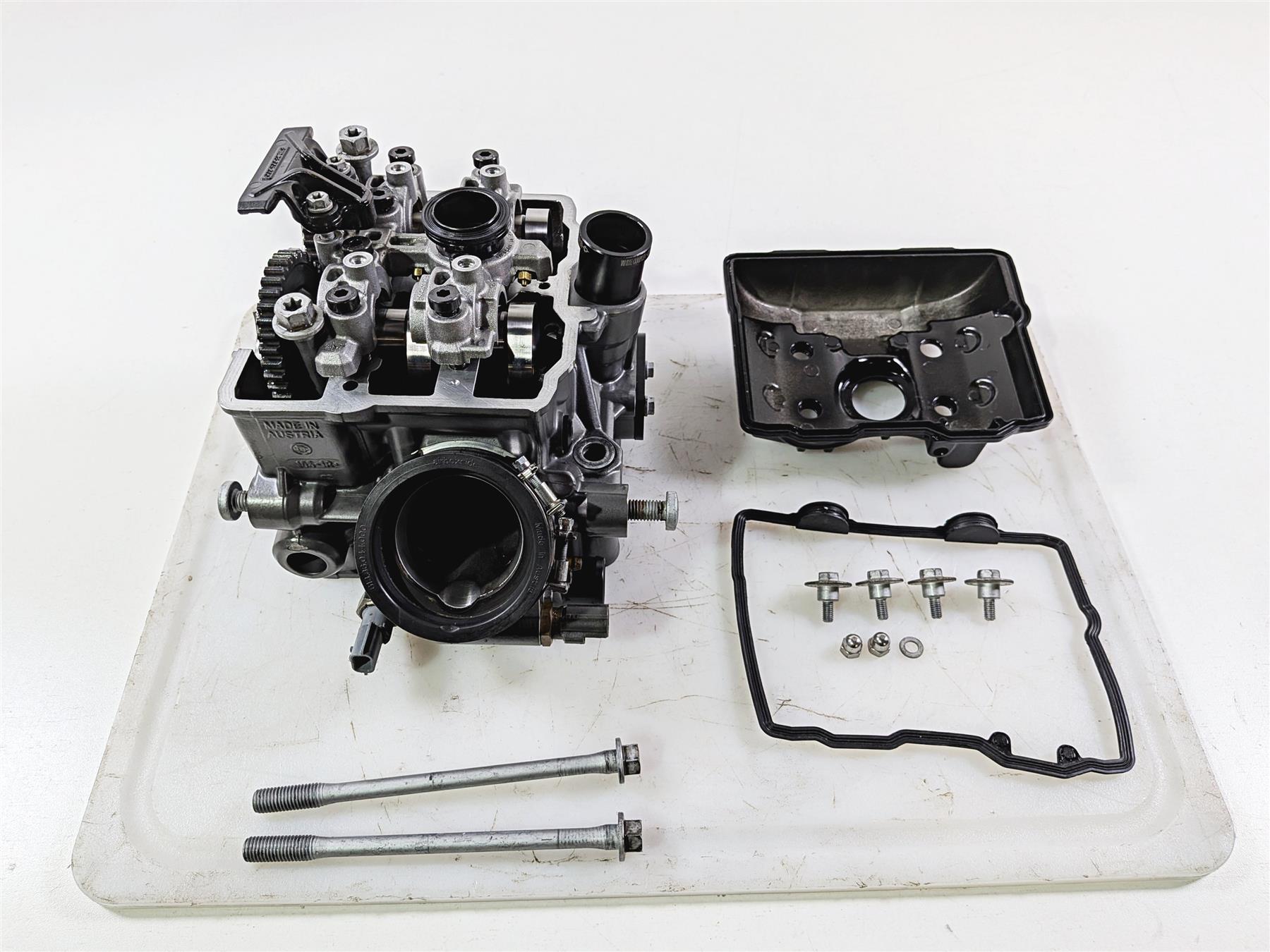 2015 KTM 1290 R Super Duke LC8 Front Cylinder Head & Cam Shaft Set 6133602010024-Mototech271