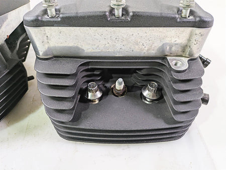 2015 Harley FXDF Dyna Fat Bob Cylinderhead Cylinder Head Set 103 16500092 {{ shop.shopifyCountryName }} - Mototech271