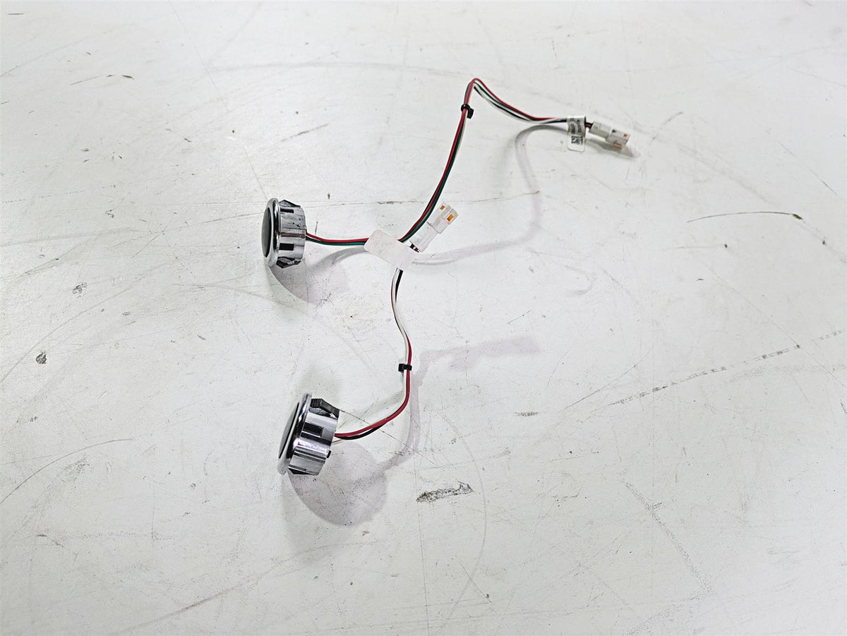 2018 Indian Chieftain Limited Power & Fog Light Push Button Knob Set 4016053 {{ shop.shopifyCountryName }} - Mototech271
