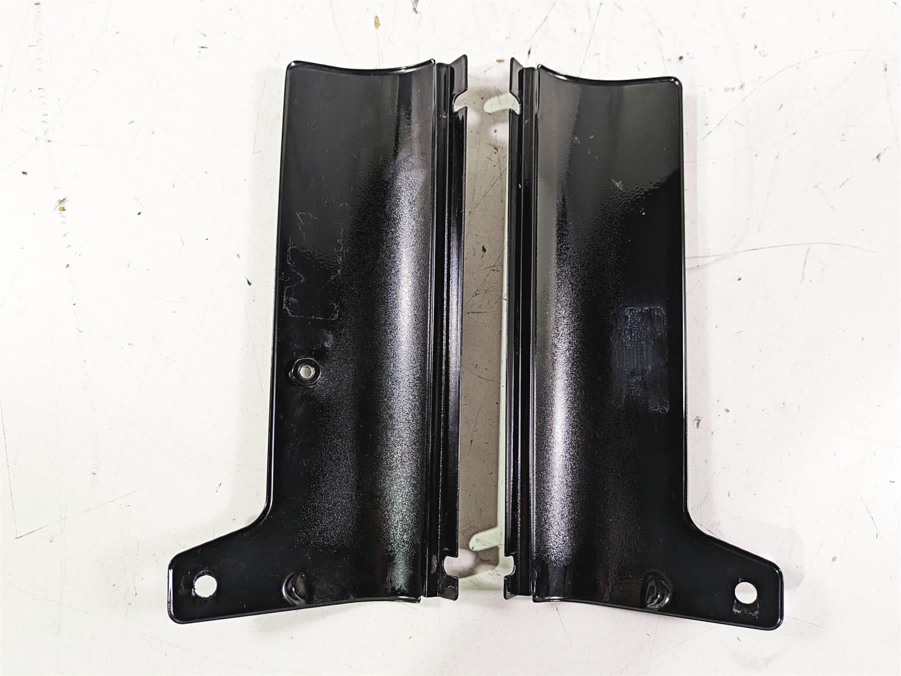 2019 Harley FLHCS Softail Heritage Upper Fork Headlight Cover Trim Set 61400458 {{ shop.shopifyCountryName }} - Mototech271