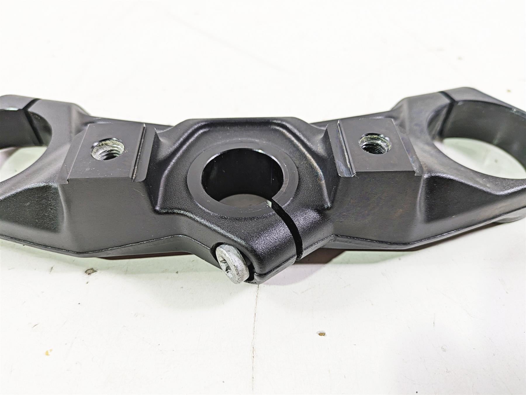 2022 KTM 1290 Super Adventure S Upper Triple Tree Steering Clamp 61901034032 {{ shop.shopifyCountryName }} - Mototech271