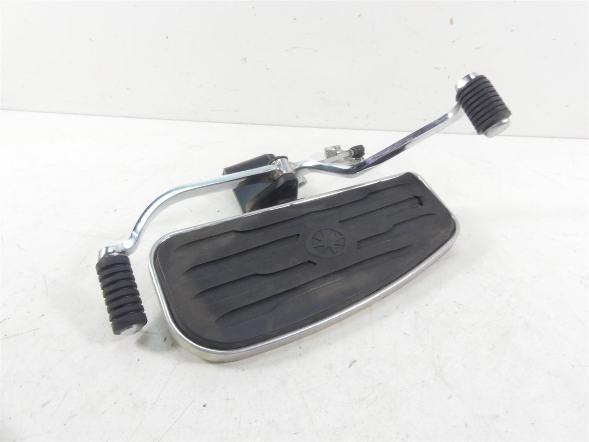 2002 Yamaha XVS1100 V-Star Left Footboard Floor Board + Shifter 5KS-27410-00-00 {{ shop.shopifyCountryName }} - Mototech271