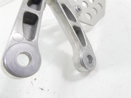 2021 Honda CBR600RR Front Left Rider Driver Footpeg Foot Peg 50700-MFJ-D00 {{ shop.shopifyCountryName }} - Mototech271