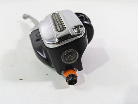 2006 Harley VRSCR Street V-Rod Front Brake Master Cylinder 11/16 44551-06C {{ shop.shopifyCountryName }} - Mototech271