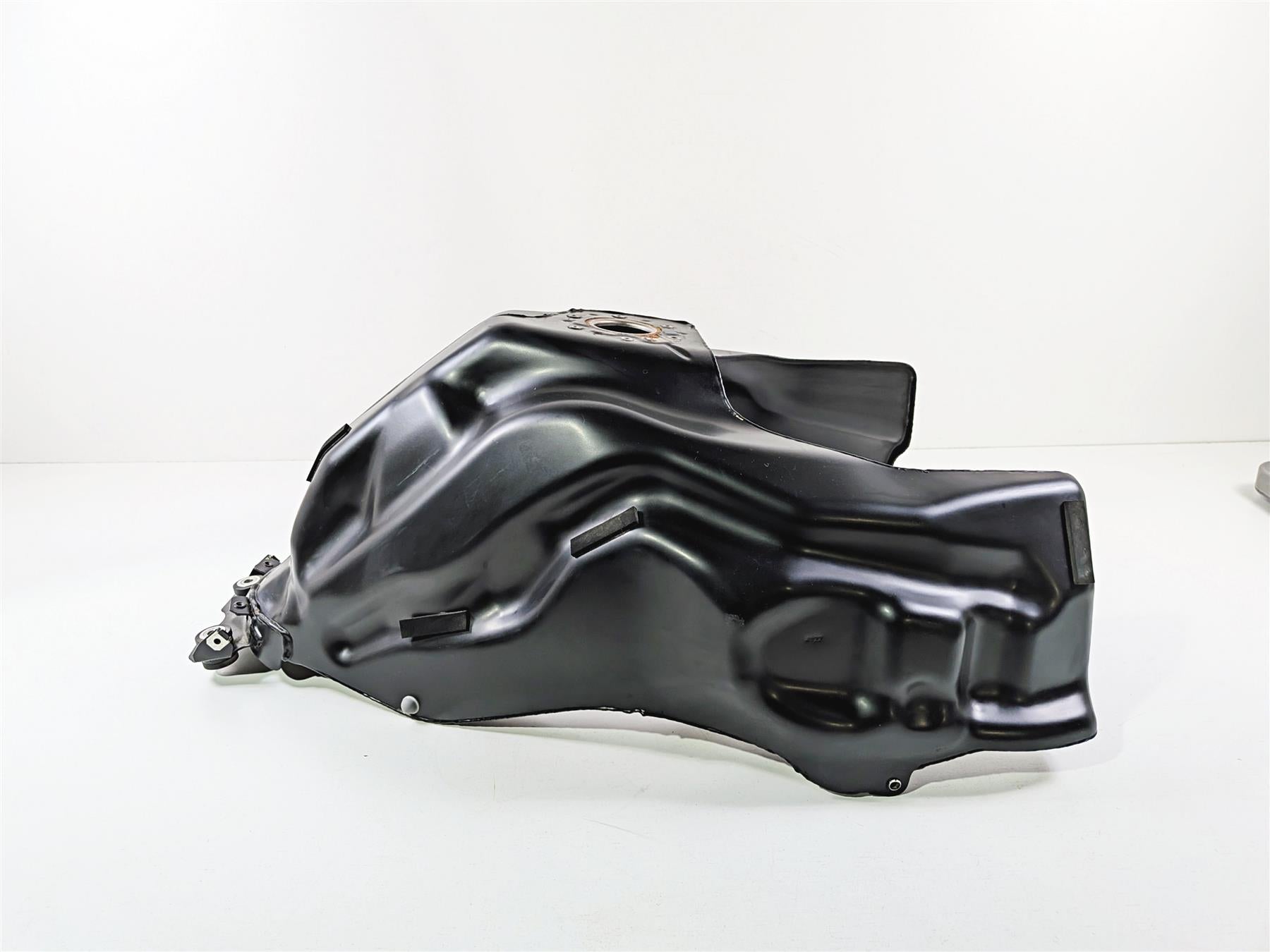 2023 BMW F850GS K81 Metal Fuel Gas Petrol Tank - Clean No Dents 16118555258 {{ shop.shopifyCountryName }} - Mototech271