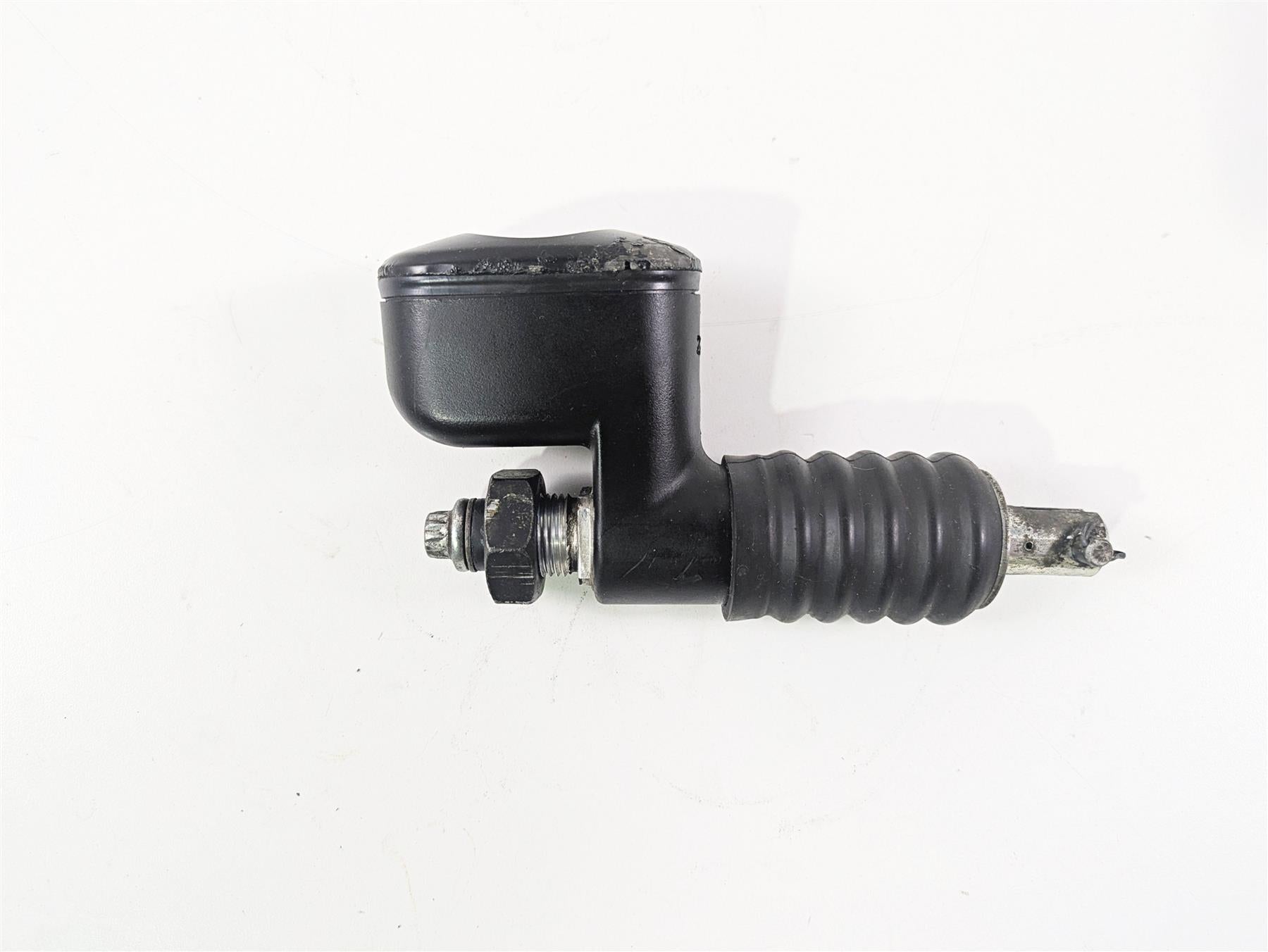 2001 Harley Touring FLHX Street Glide Rear Brake Master Cylinder 41755-99F {{ shop.shopifyCountryName }} - Mototech271