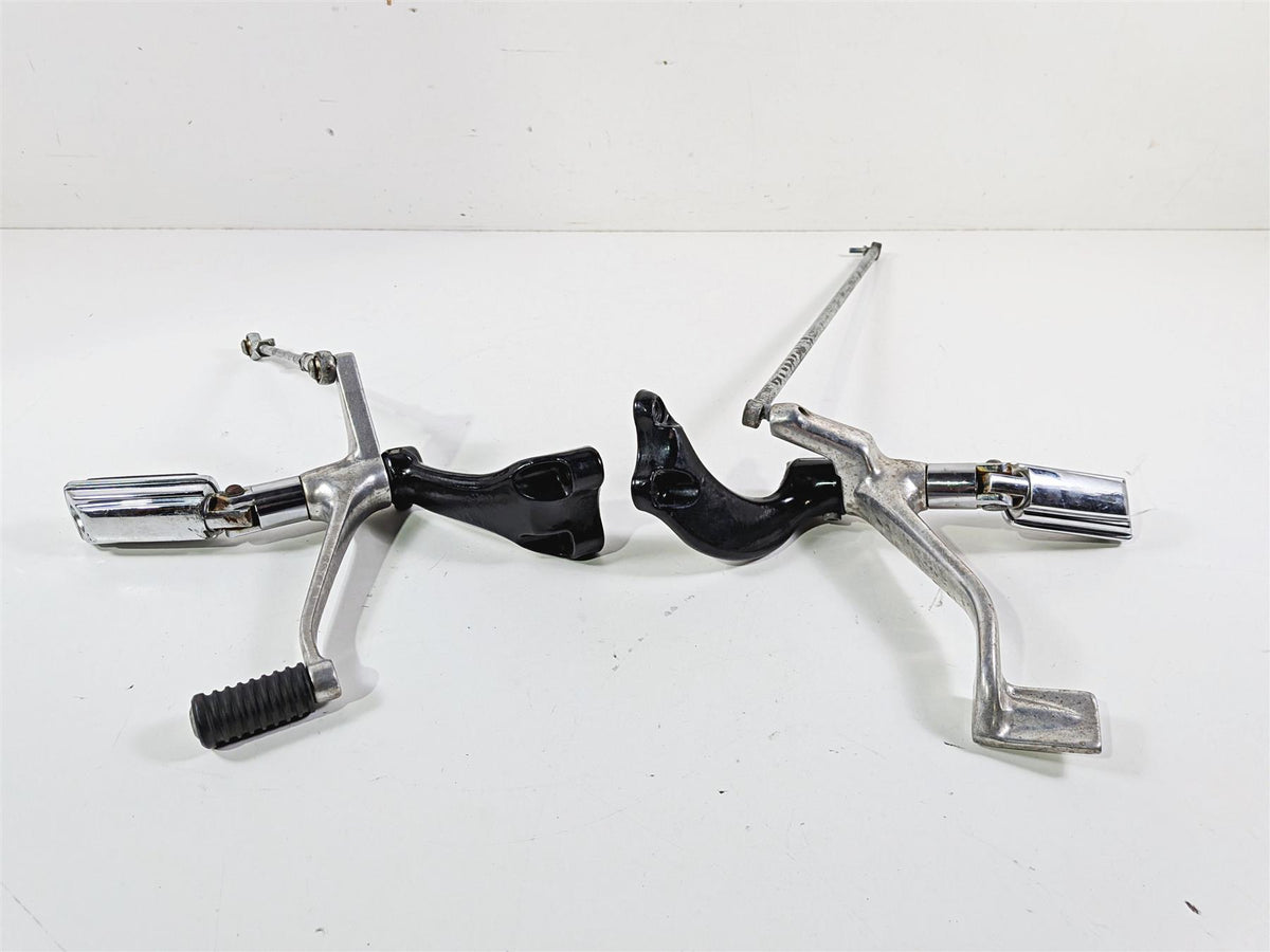 2006 Harley Sportster XL883 Low Left Right Front FW Foot Control Set 42651-04 {{ shop.shopifyCountryName }} - Mototech271