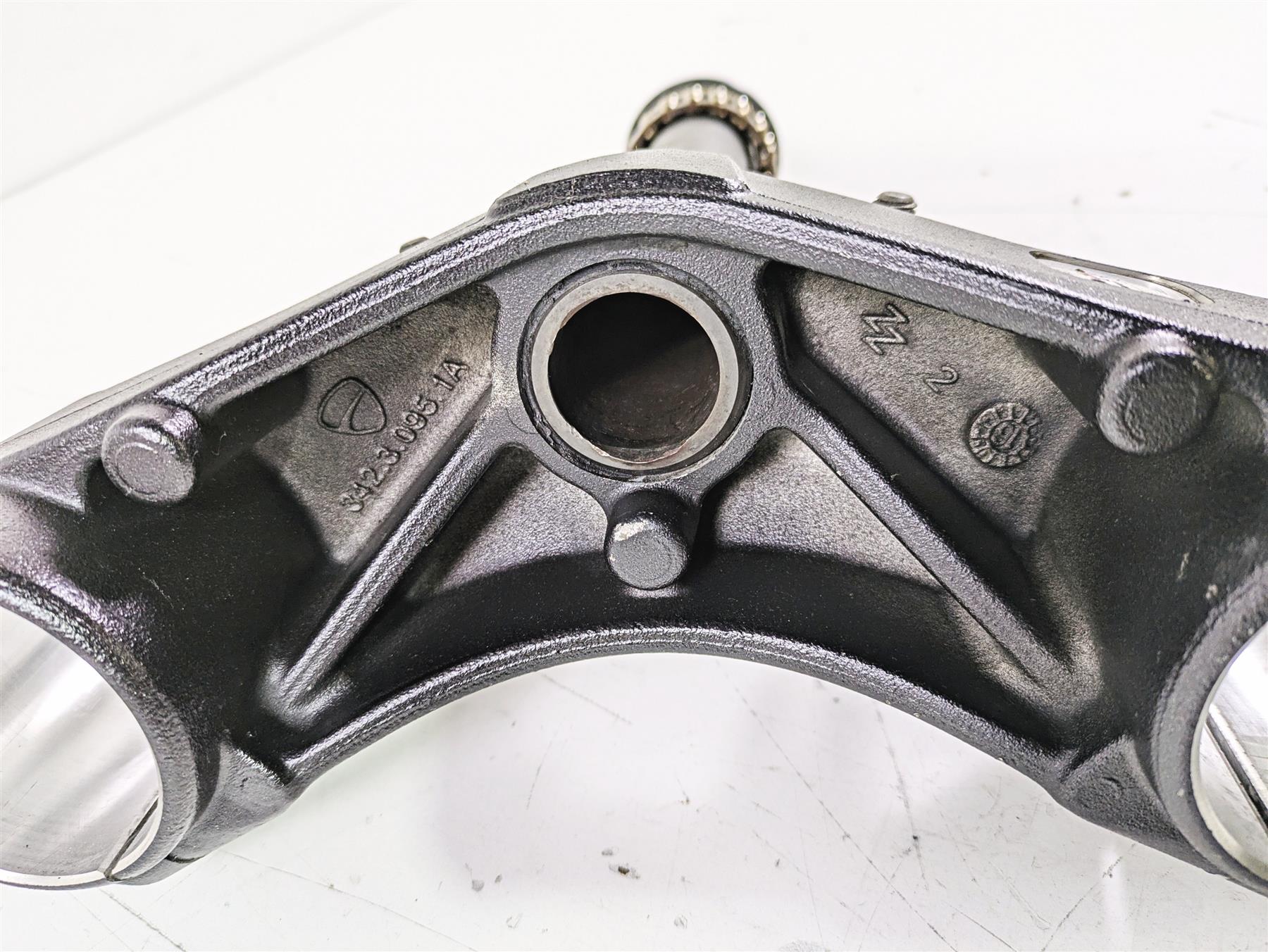 2017 Ducati Monster 1200 S Lower Triple Tree Steering Clamp Ohlins 342P0971AB {{ shop.shopifyCountryName }} - Mototech271