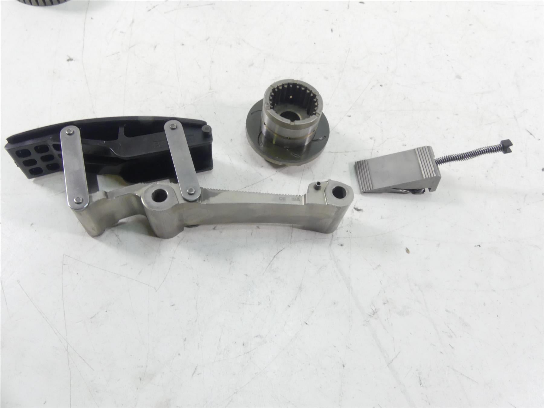 2019 Harley Softail FXBB Street Bob Complete Primary Drive Clutch Kit 37000263A {{ shop.shopifyCountryName }} - Mototech271