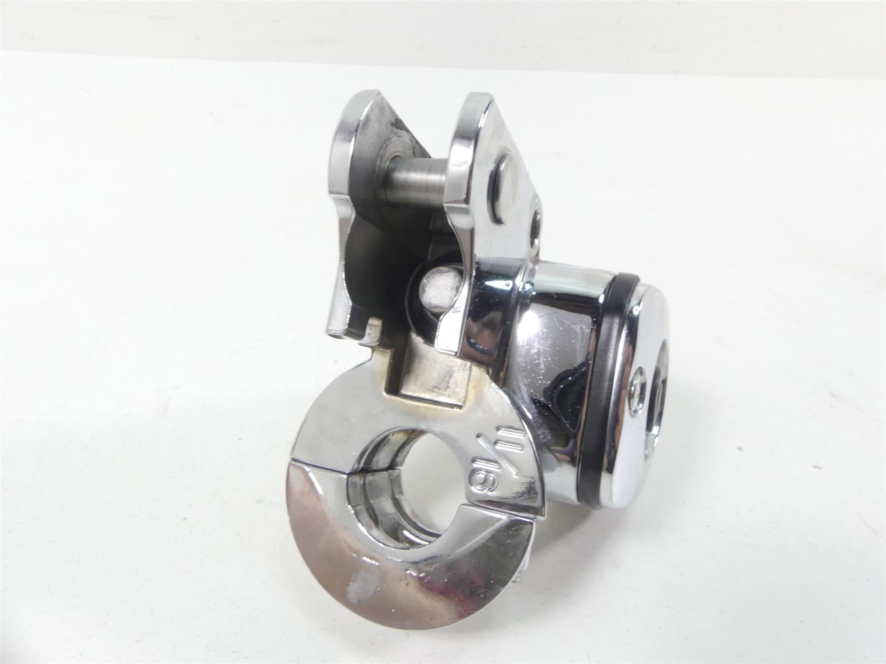 2004 Harley FLHTC SE CVO Electra Glide Clutch Master Cylinder 11/16" 46113-02 {{ shop.shopifyCountryName }} - Mototech271