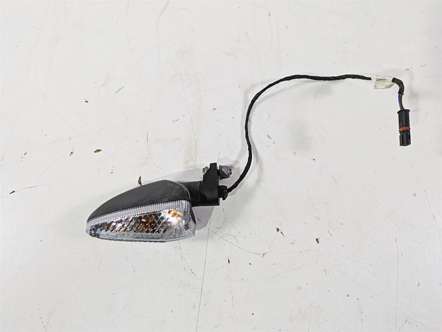 2019 BMW S1000XR K49 Right Side Front Blinker Turn Signal Indicator 63138534352 {{ shop.shopifyCountryName }} - Mototech271