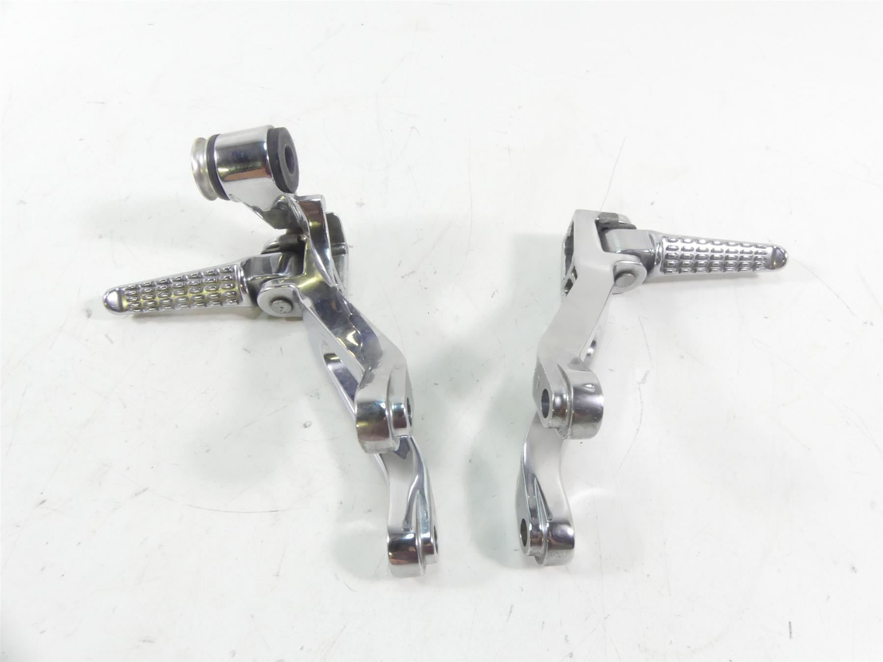 2001 Kawasaki ZX600J2 ZX6R Ninja Chrome Passenger Footpeg Set 35063-0032 {{ shop.shopifyCountryName }} - Mototech271