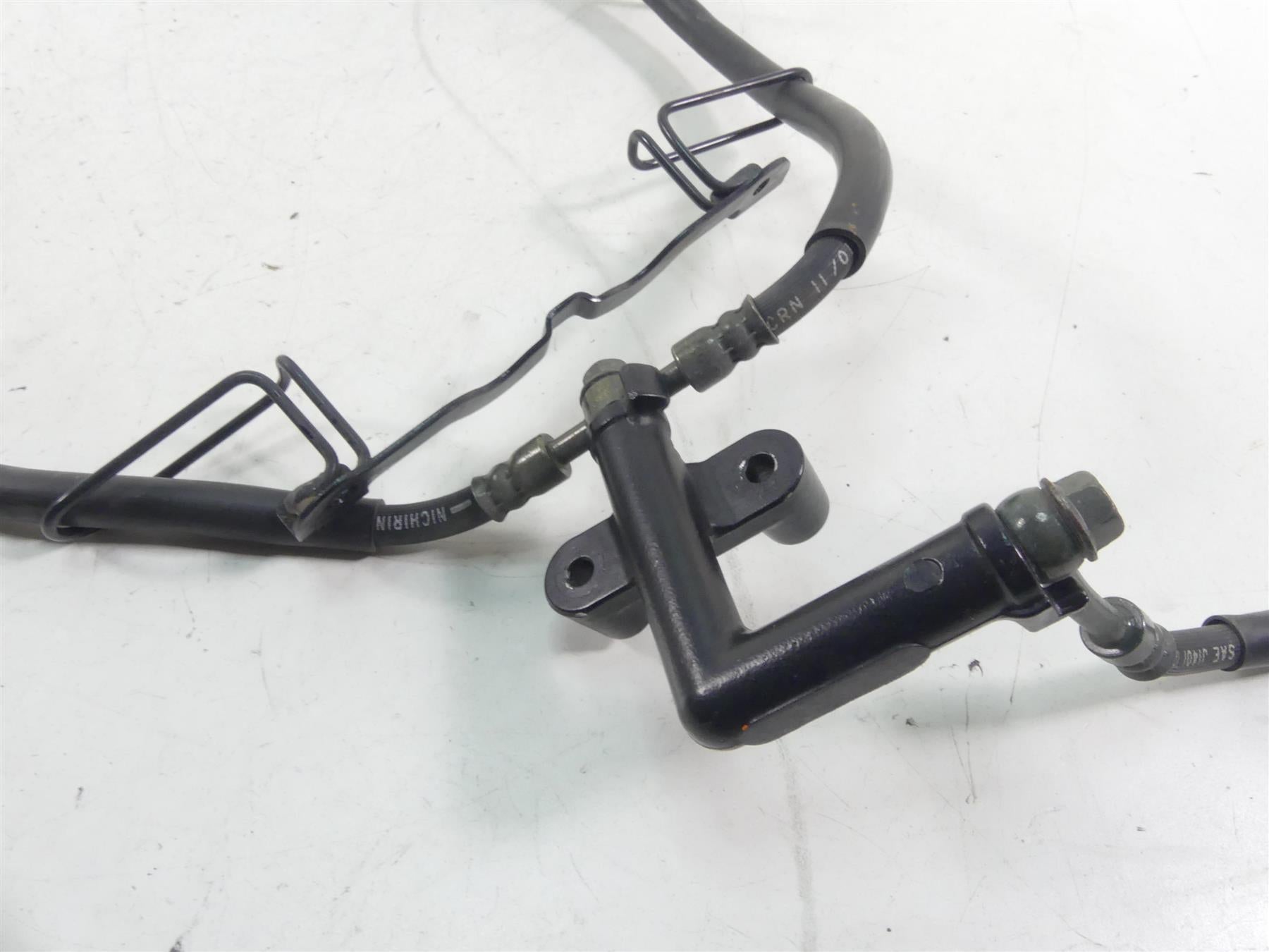 2002 Yamaha XVS1100 V-Star Nissin Front Brake Caliper + Line Set 5KS-2580T-00-00 {{ shop.shopifyCountryName }} - Mototech271