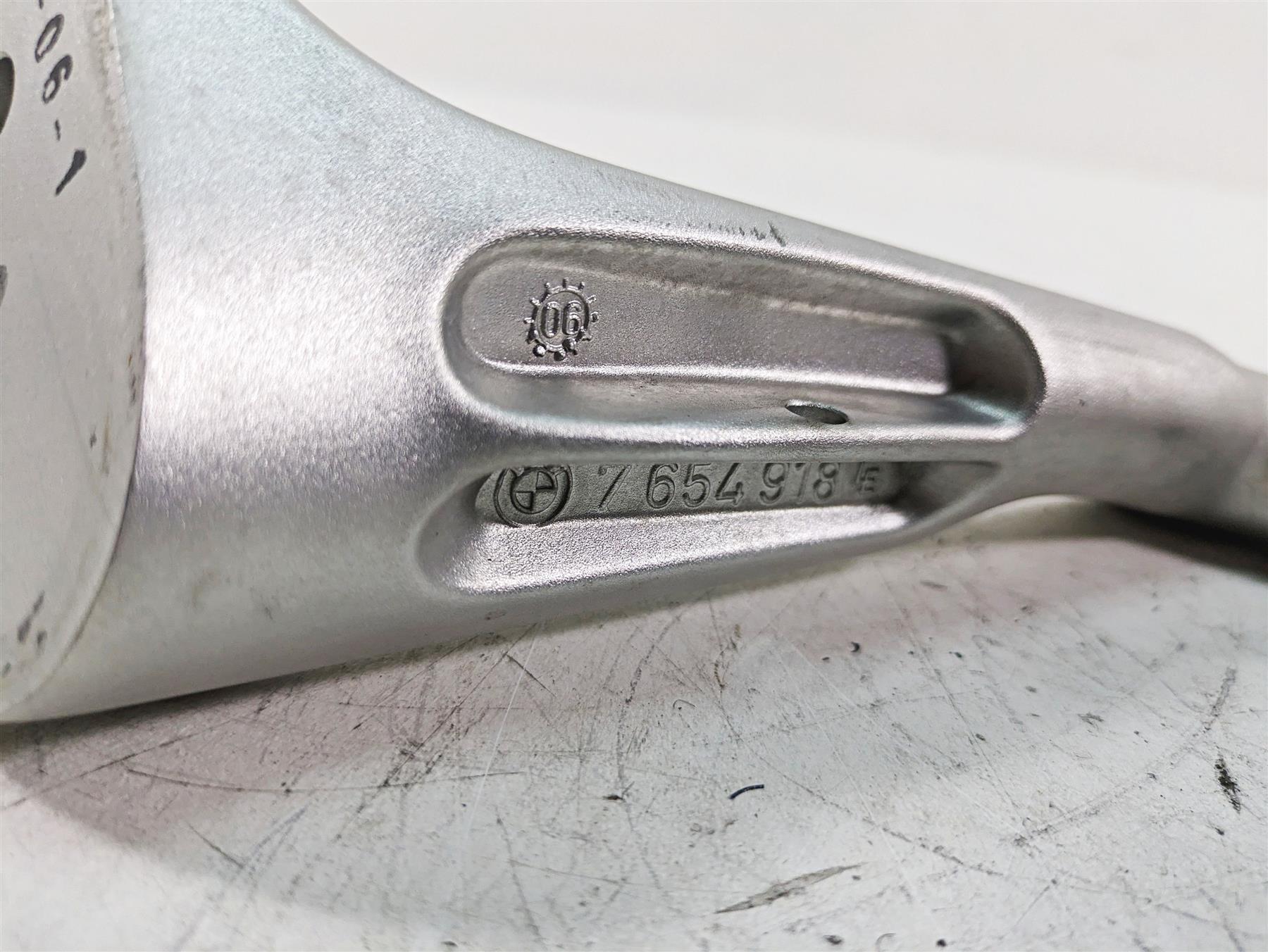 2007 BMW R1200RT K26 Right Handle Bar Handlebar Steering 32717682804 7654918 {{ shop.shopifyCountryName }} - Mototech271