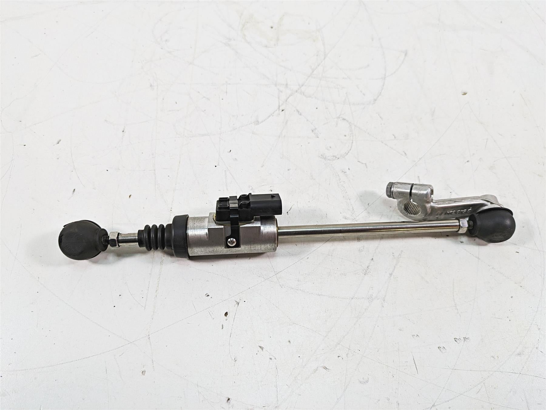 2015 BMW S1000RR K46 Quick Shift Assistant Pro Gear Shifter Rod 23418549125 {{ shop.shopifyCountryName }} - Mototech271